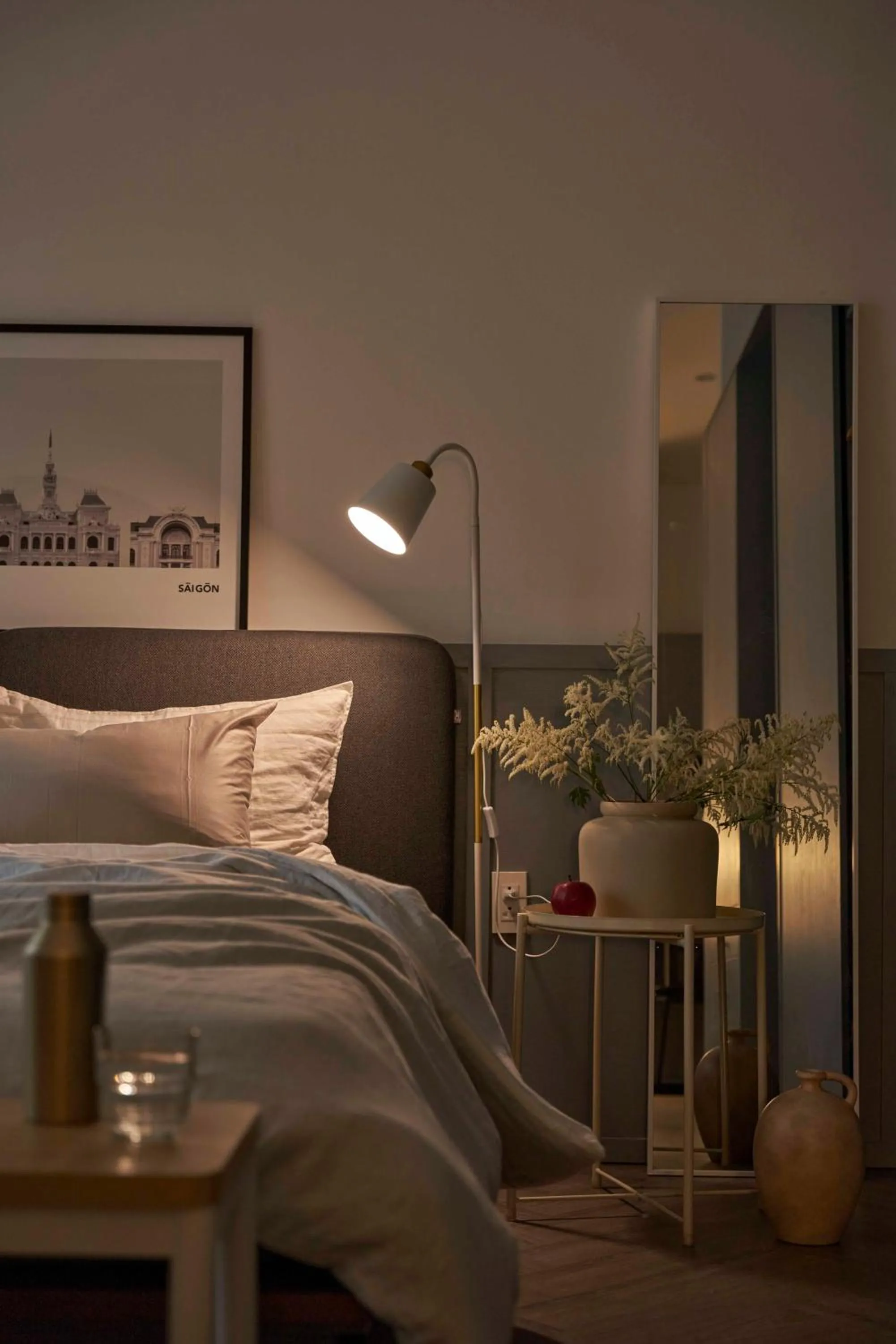 Bed in Express by M Village Đinh Công Tráng