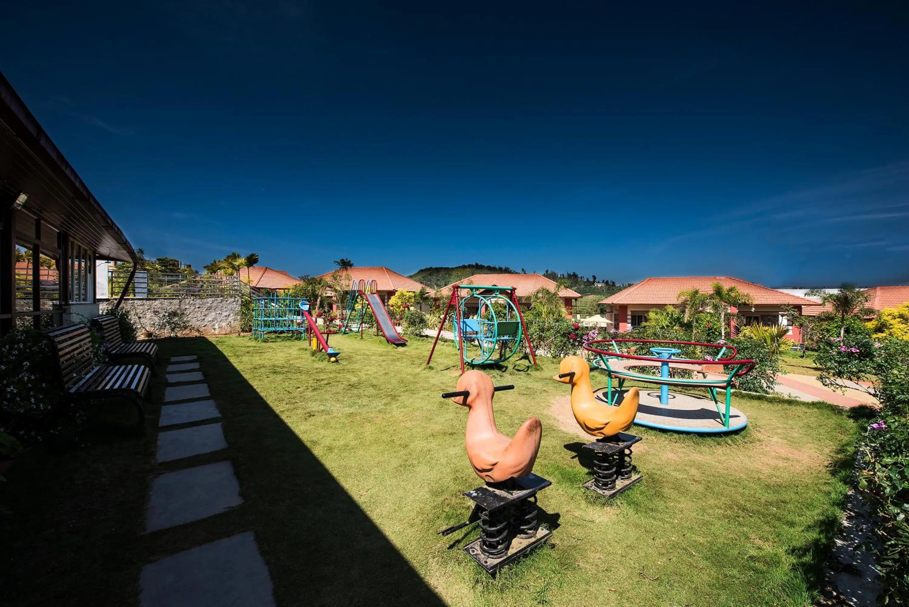 Garden view in Woodstock Resorts