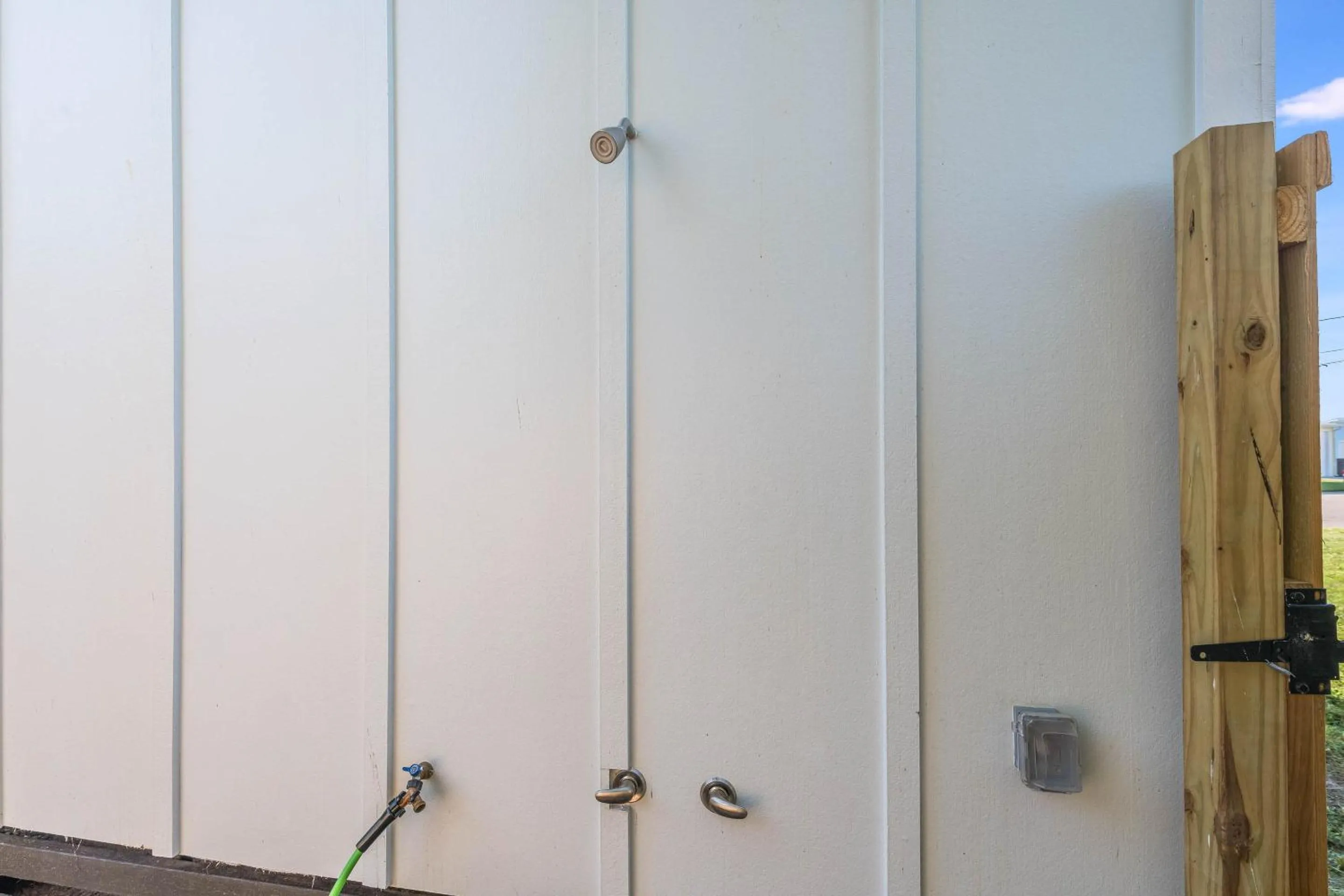 Property building in Chillin At The Beach