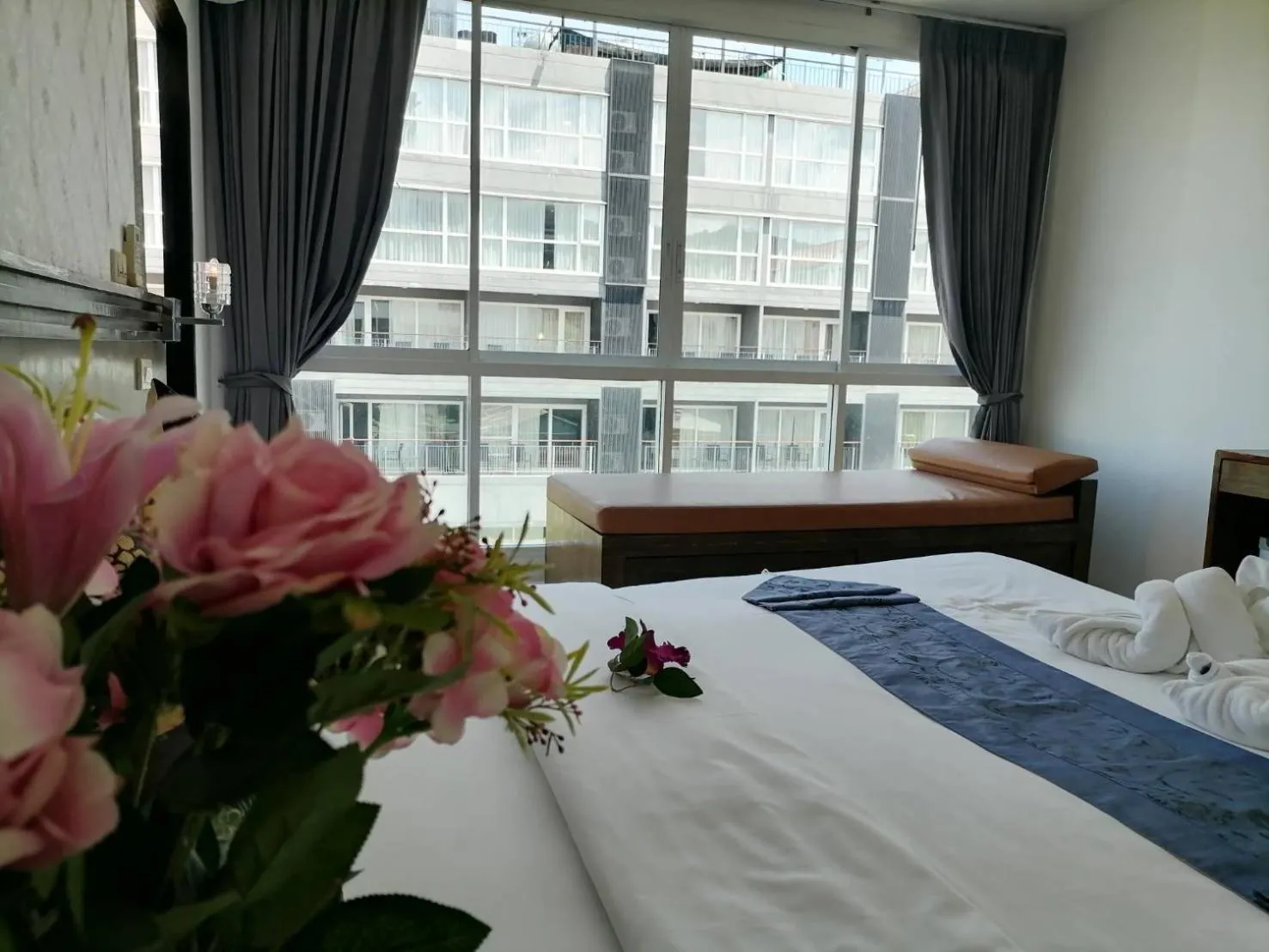 Bed in NJ PATONG HOTEL