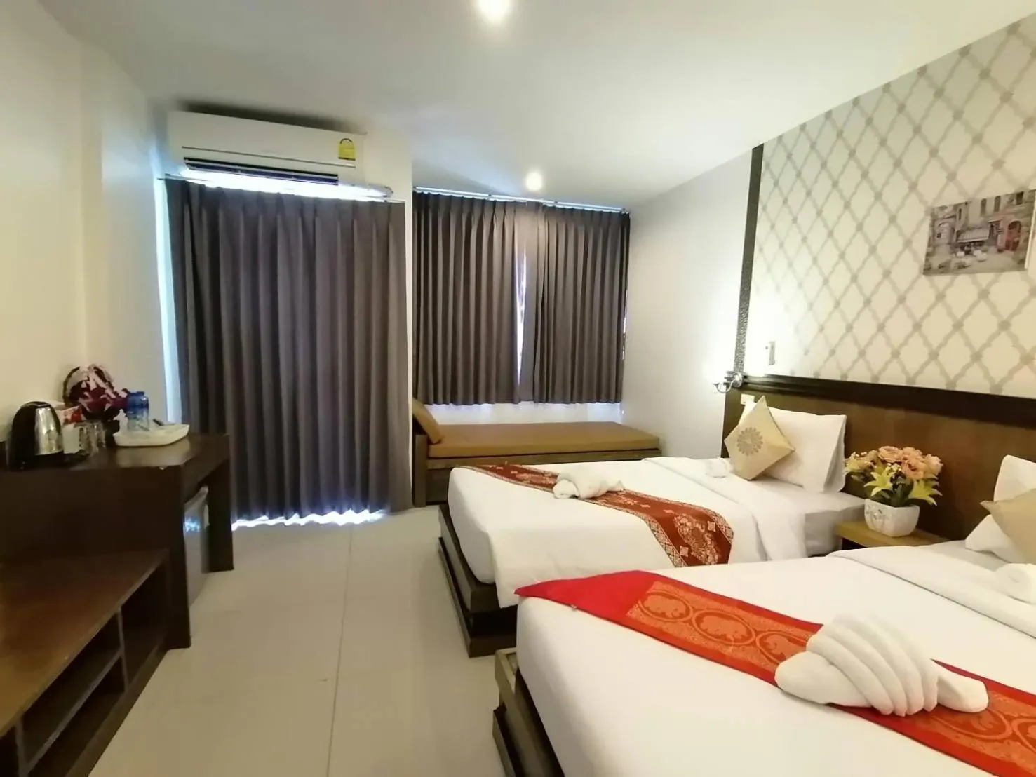 Photo of the whole room, Bed in NJ PATONG HOTEL