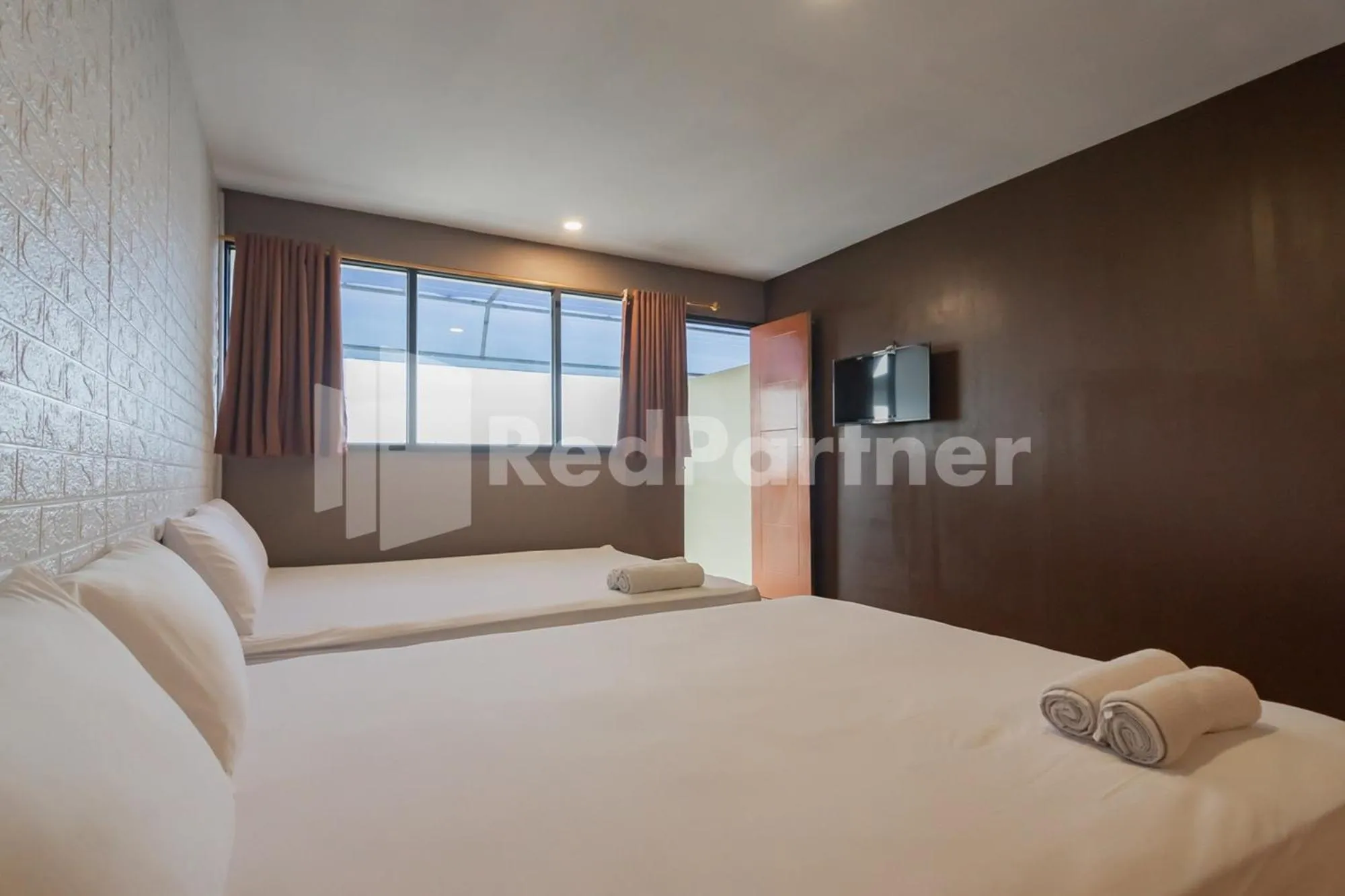 Bed in D'Valley View Lembang Mitra RedDoorz