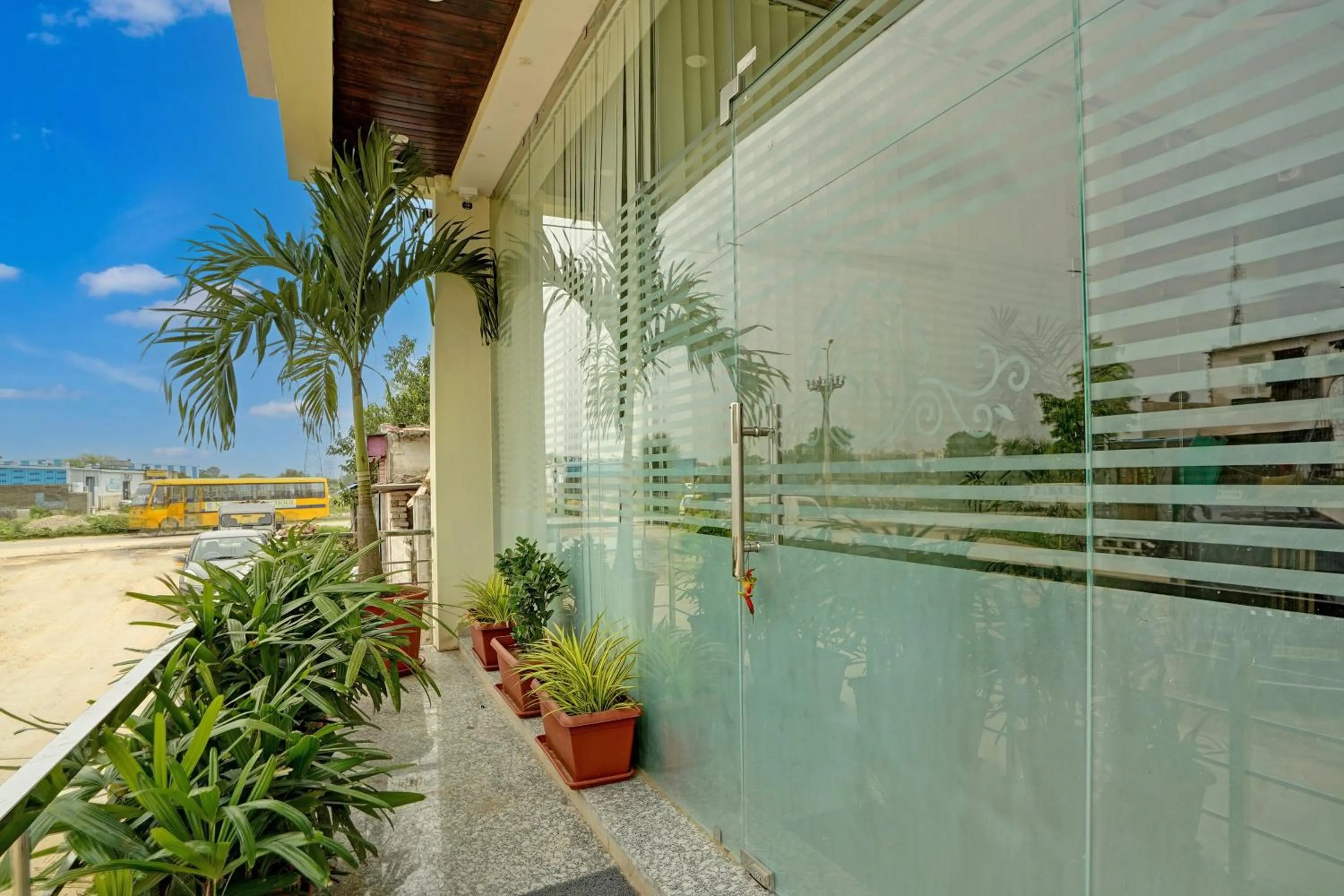 Facade/entrance in Hotel O SR HOTEL