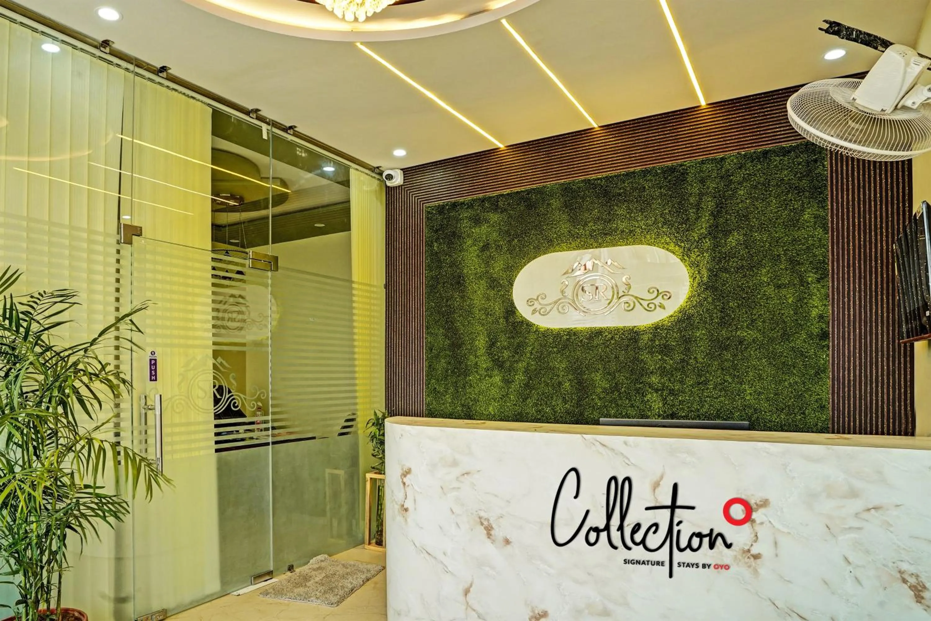 Lobby or reception in Hotel O SR HOTEL