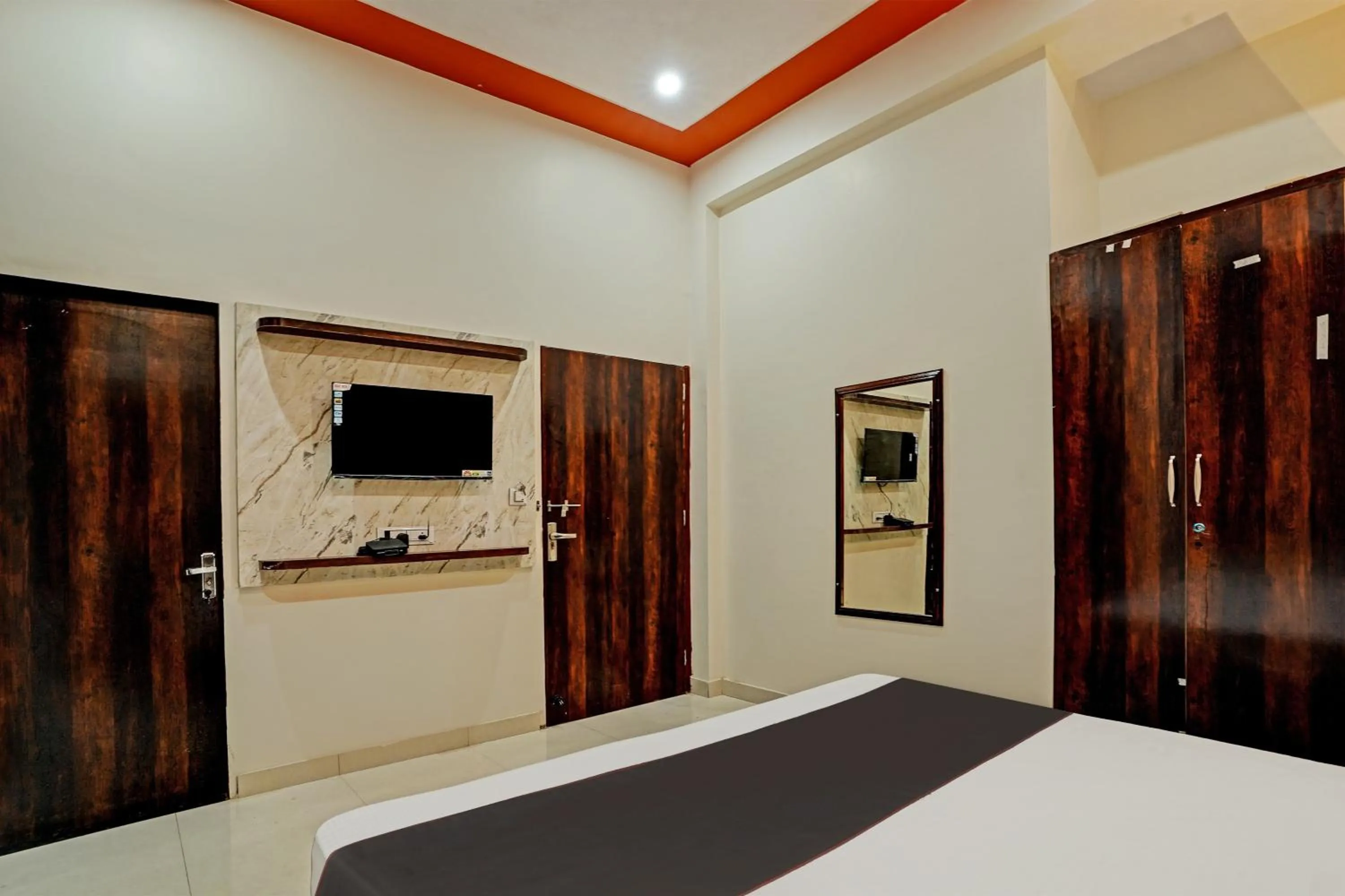 Lobby or reception, Bed in Hotel O SR HOTEL