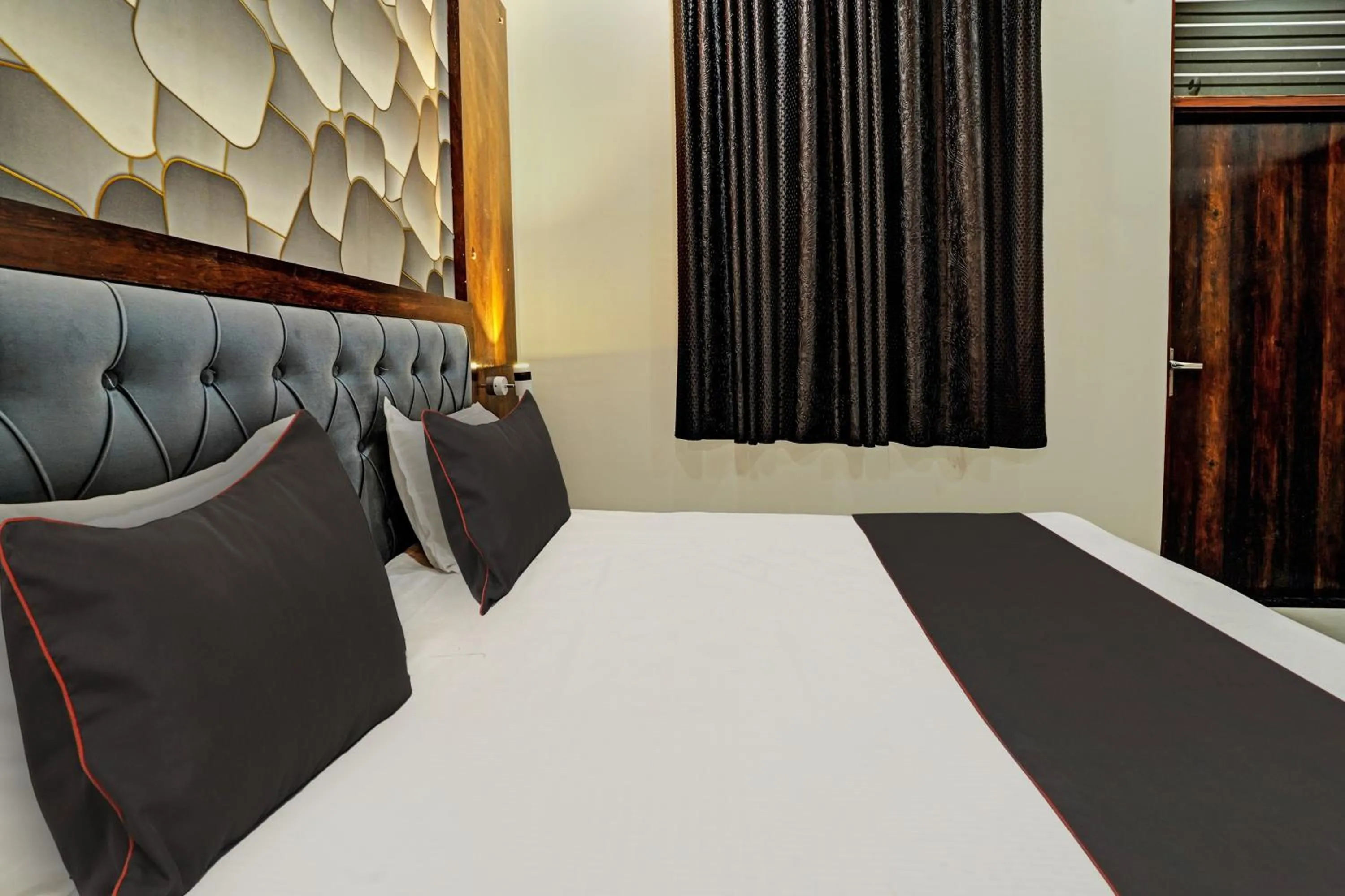 Bedroom, Bed in Hotel O SR HOTEL