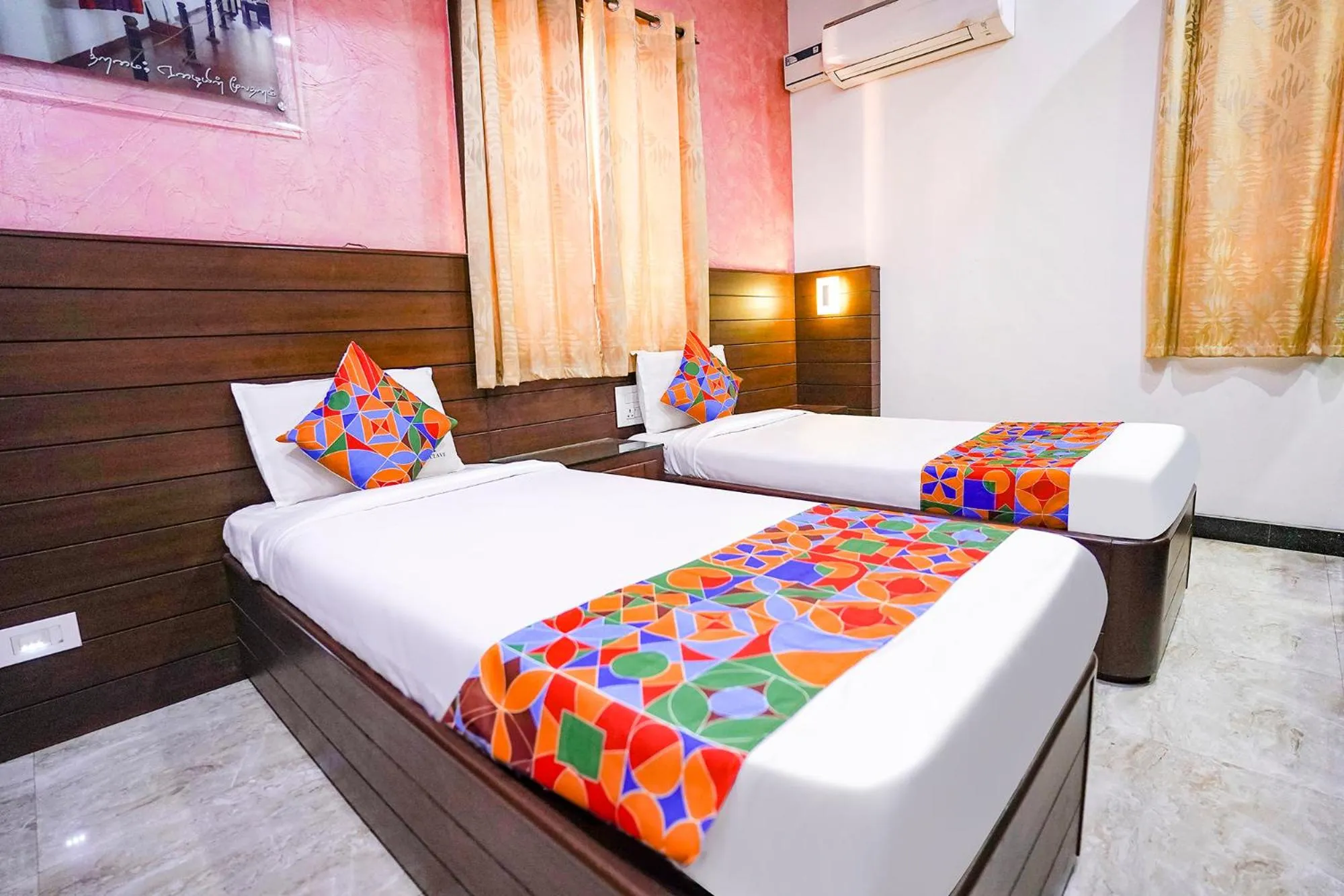 Bedroom, Bed in FabHotel Sai Residency - Nr Rela Hospital, Chromepet