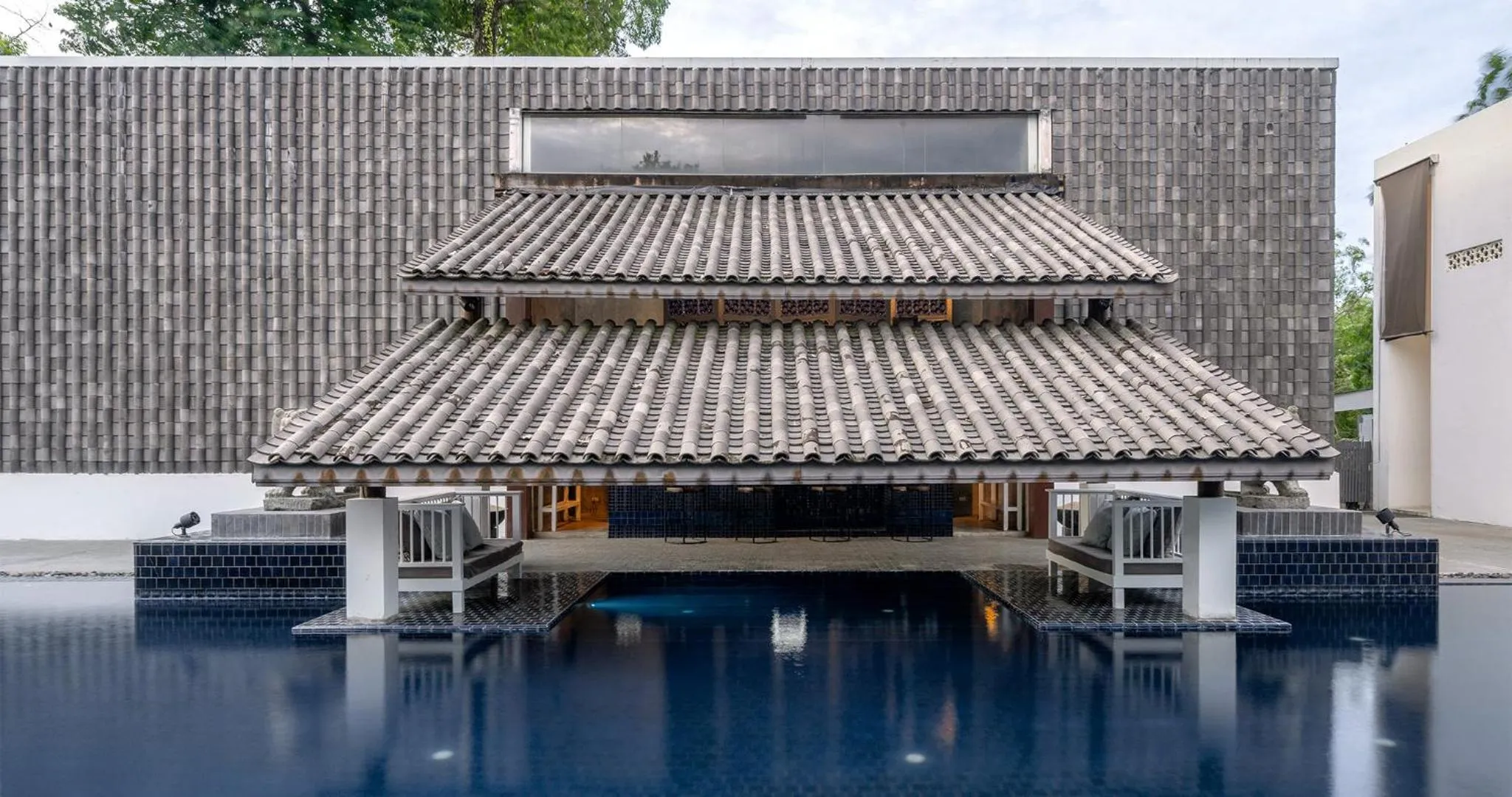Swimming pool in Awa Resort Koh Chang