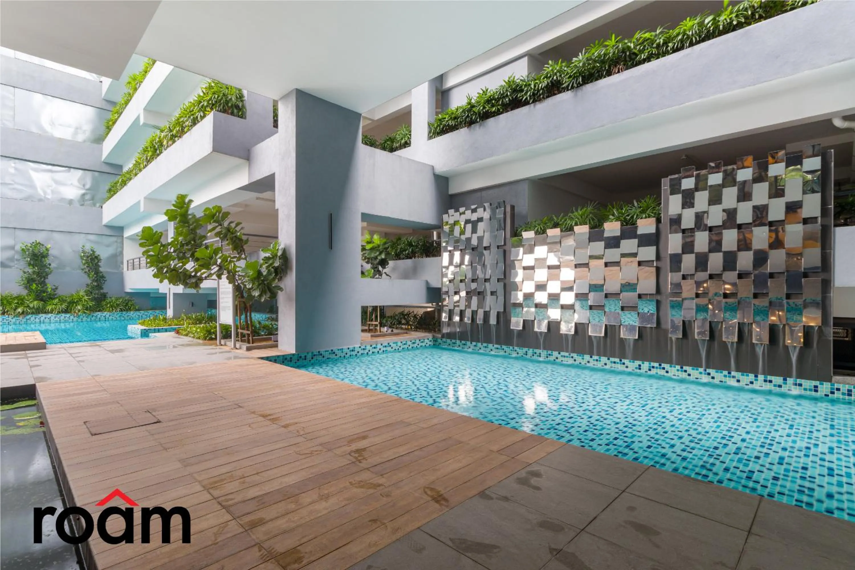 Swimming pool in Neu Suites Residence, Embassy Row