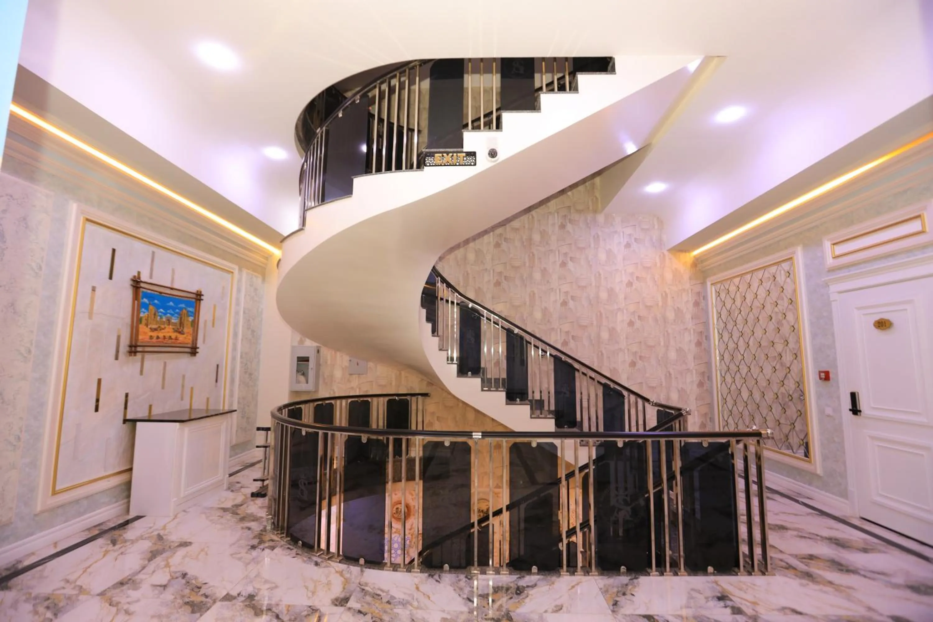 internet in AYNIY Hotel