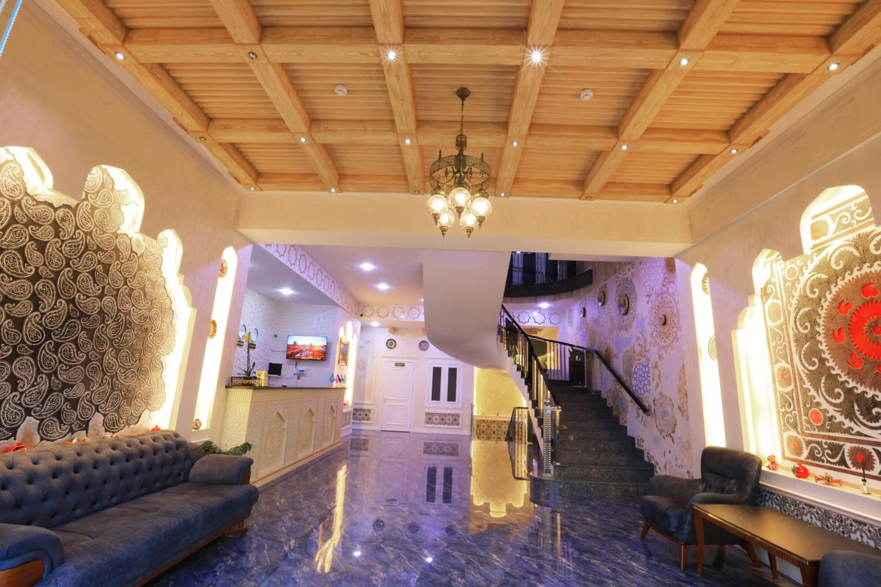 internet in AYNIY Hotel