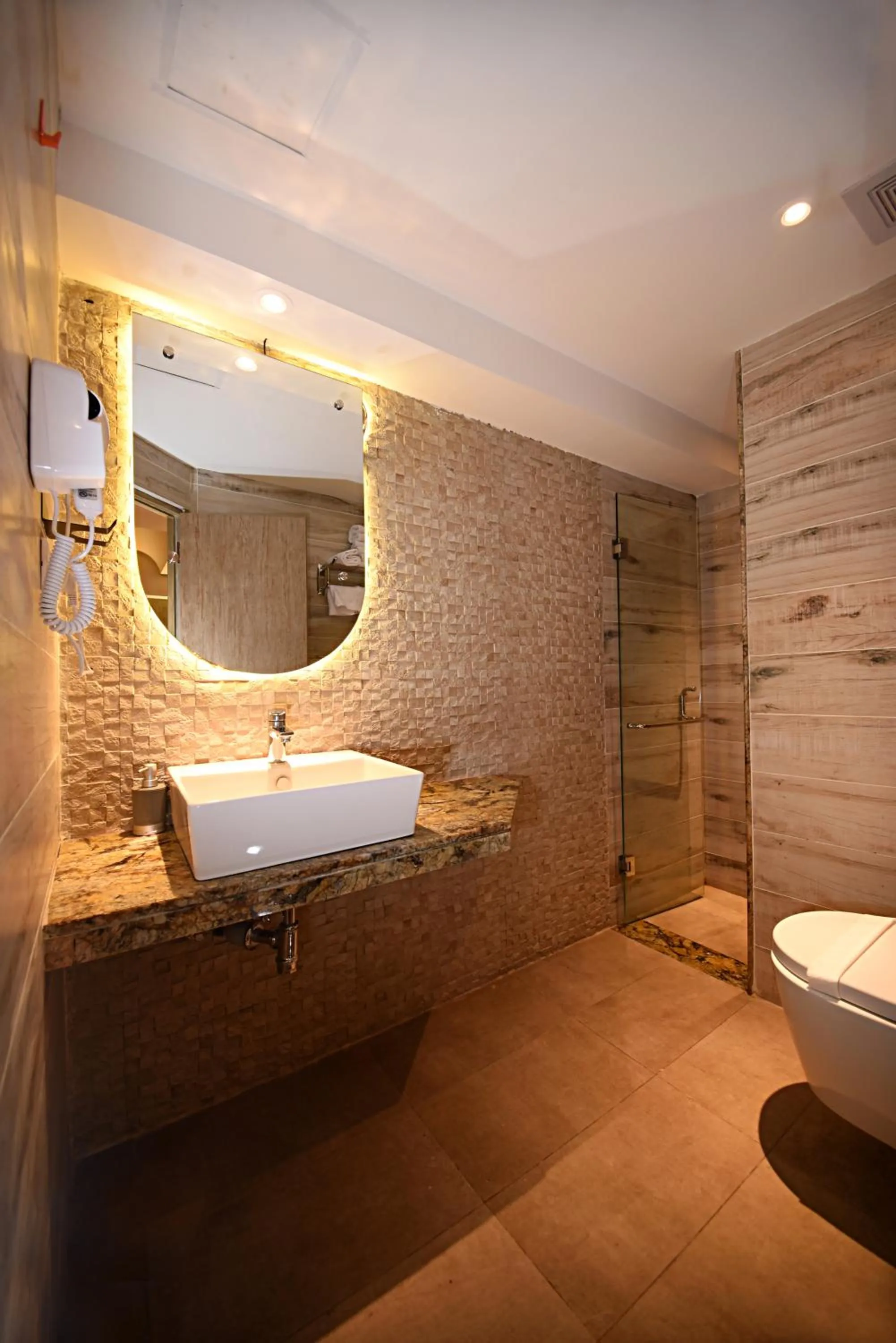 Toilet in Daali Hotel & Apartment