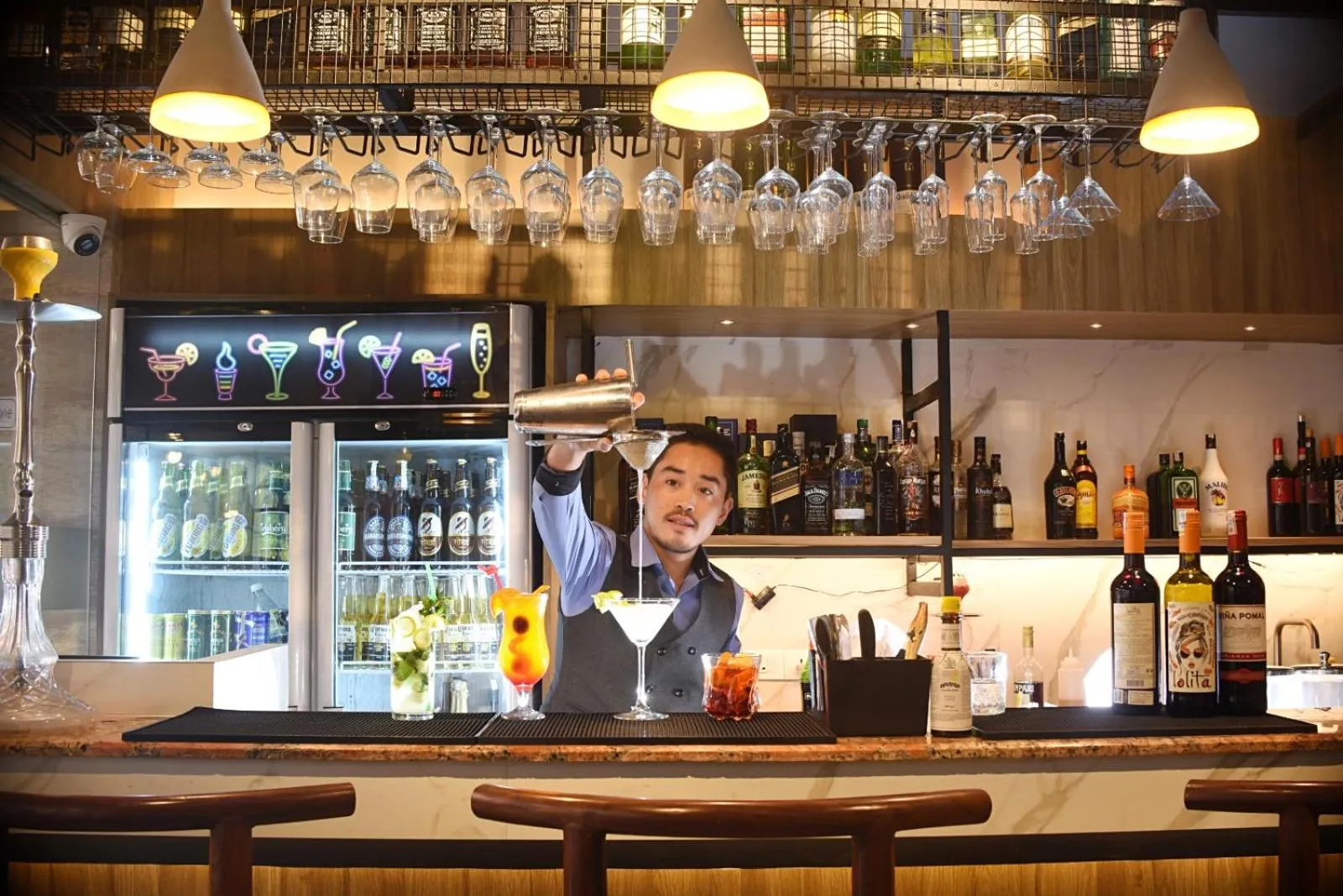 Lounge or bar in Daali Hotel & Apartment