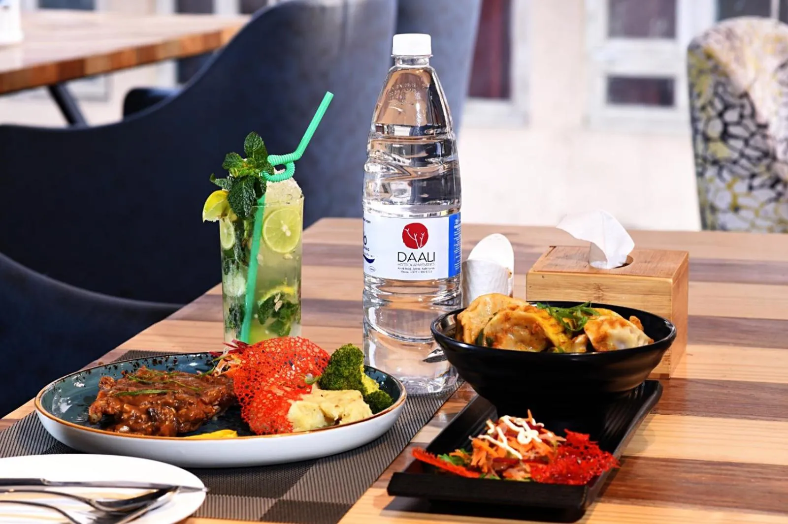 Restaurant/places to eat in Daali Hotel & Apartment