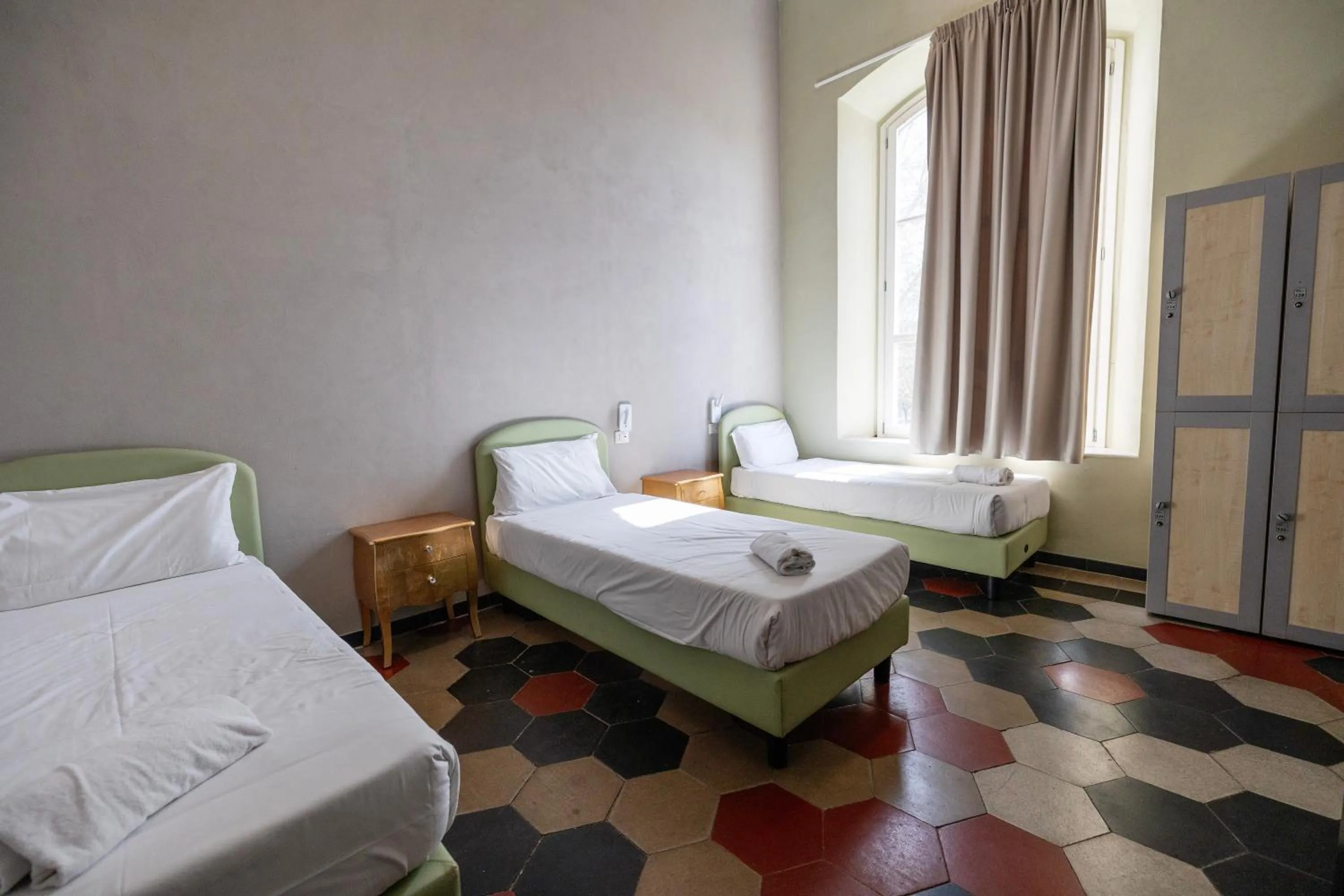 Photo of the whole room, Bed in Borgo Ripa Urban Travel
