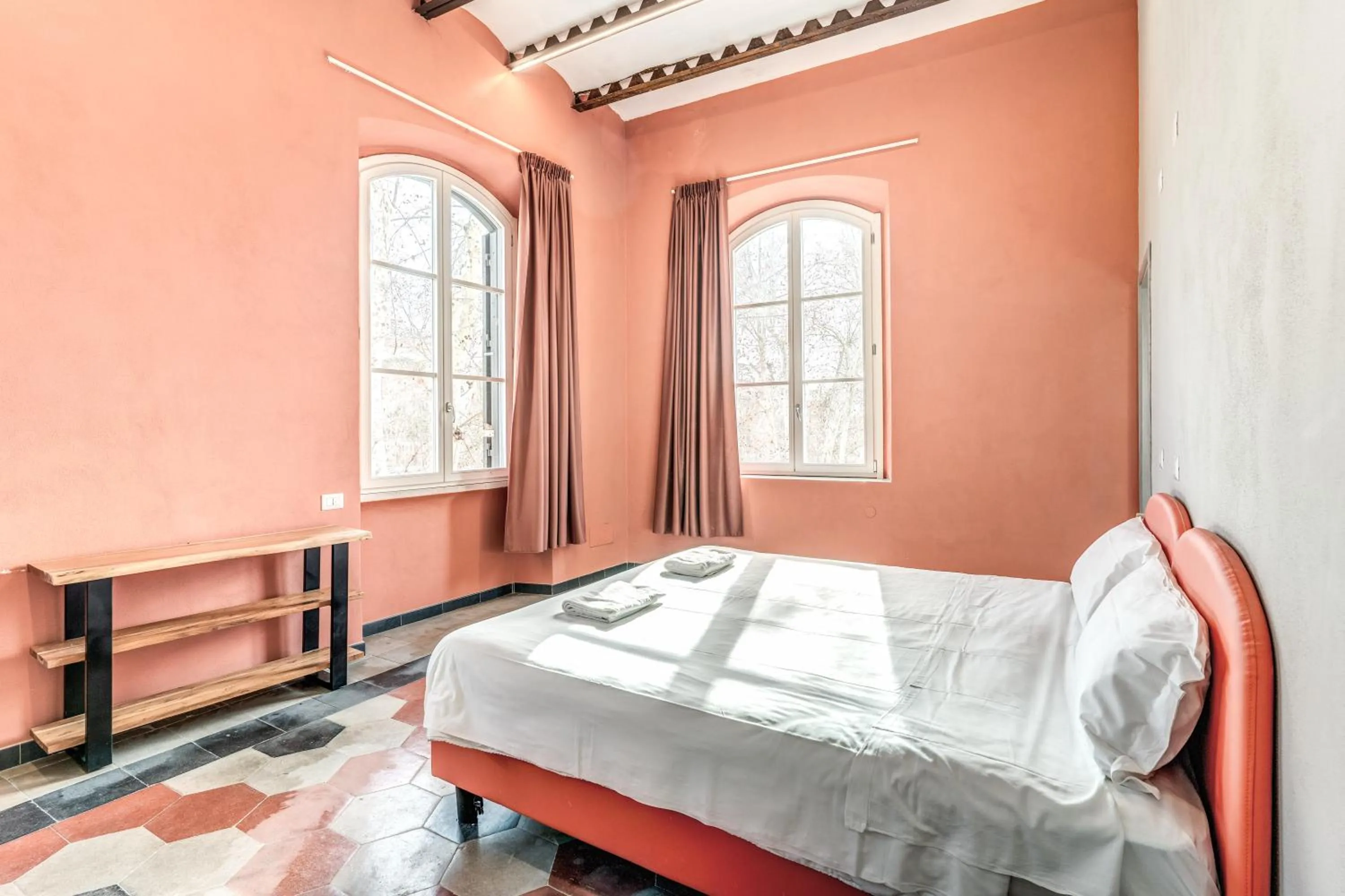Photo of the whole room, Bed in Borgo Ripa Urban Travel