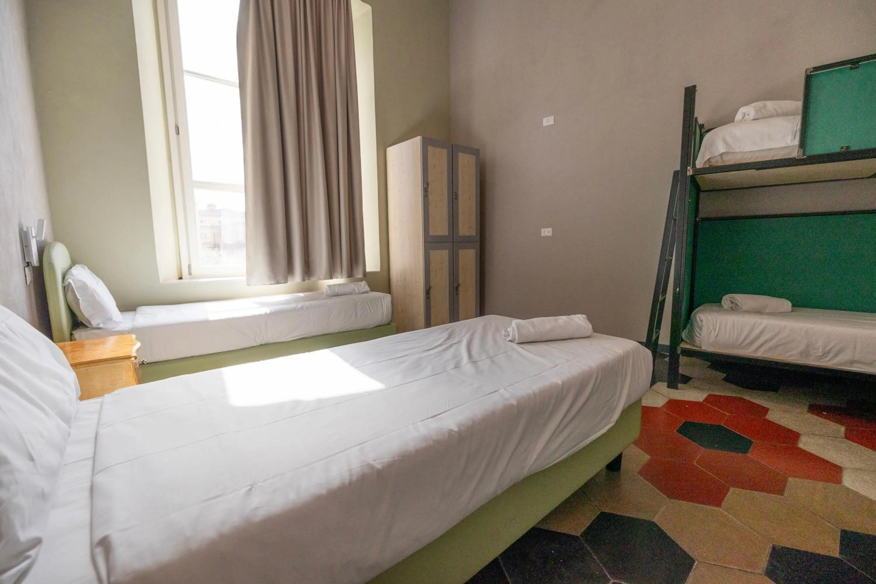 Photo of the whole room, Bed in Borgo Ripa Urban Travel
