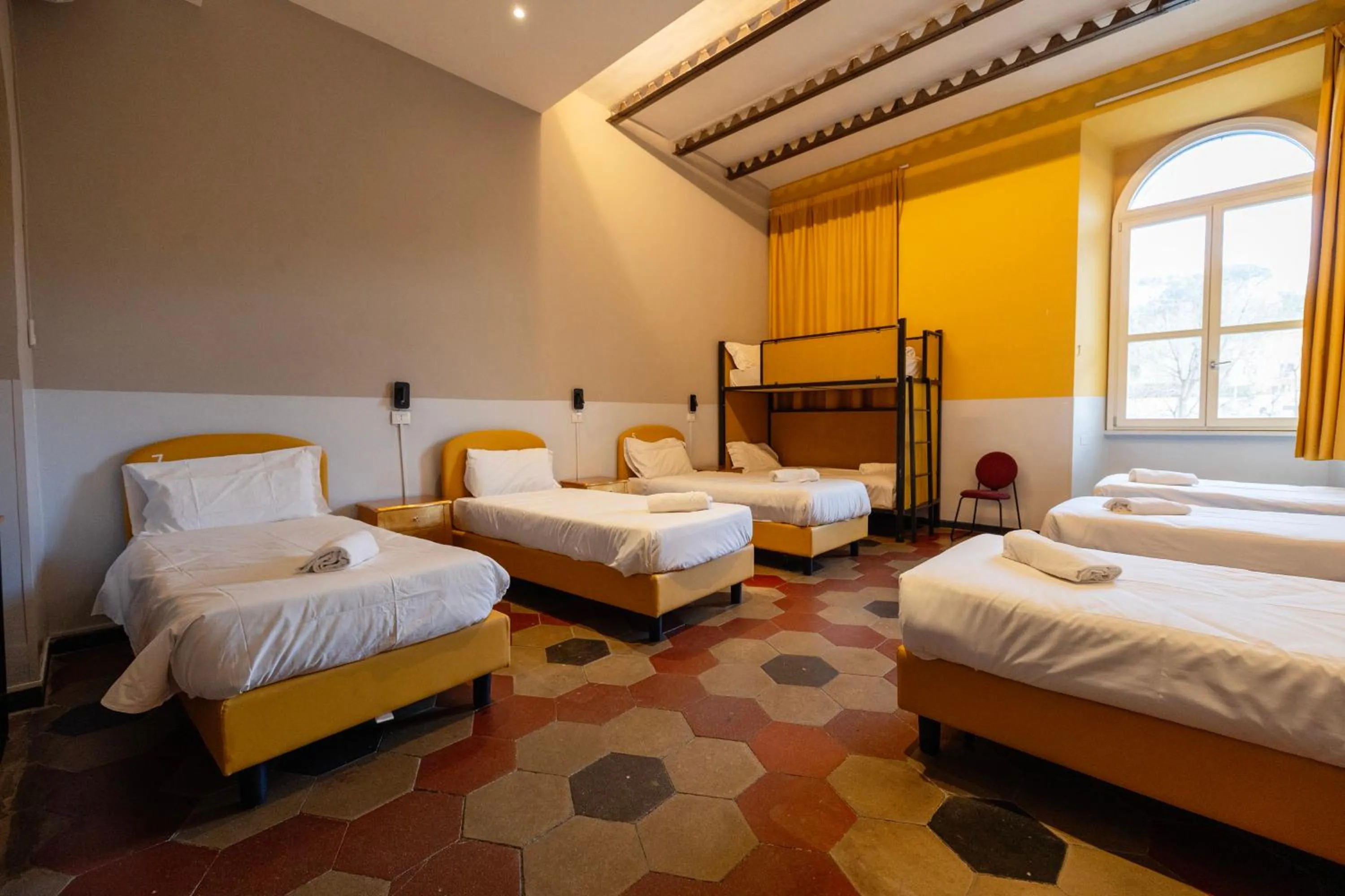 Bed in Borgo Ripa Urban Travel