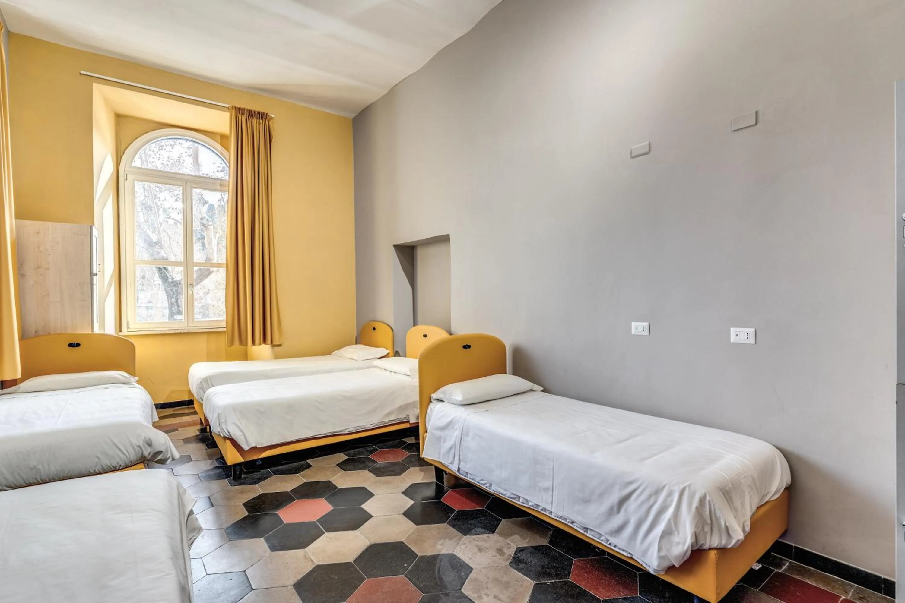 Photo of the whole room, Bed in Borgo Ripa Urban Travel