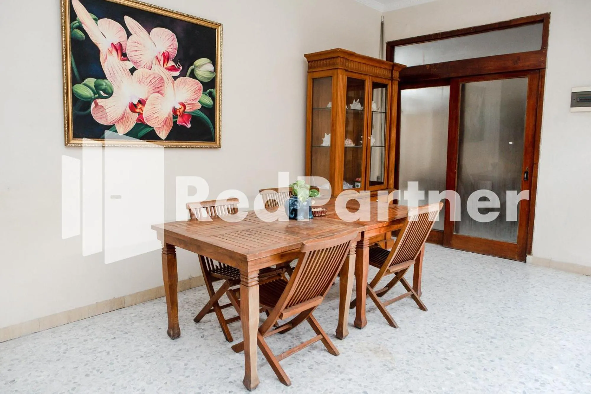 Seating area in Mango House Semarang RedPartner