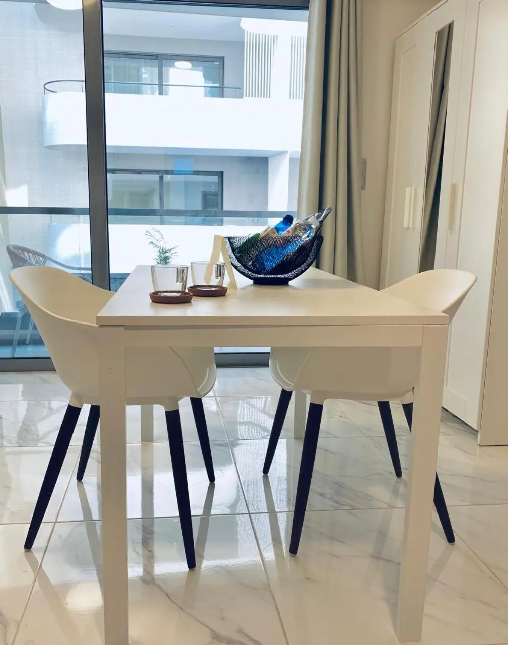 Dining area in Cottage Boutique Apartments Athens