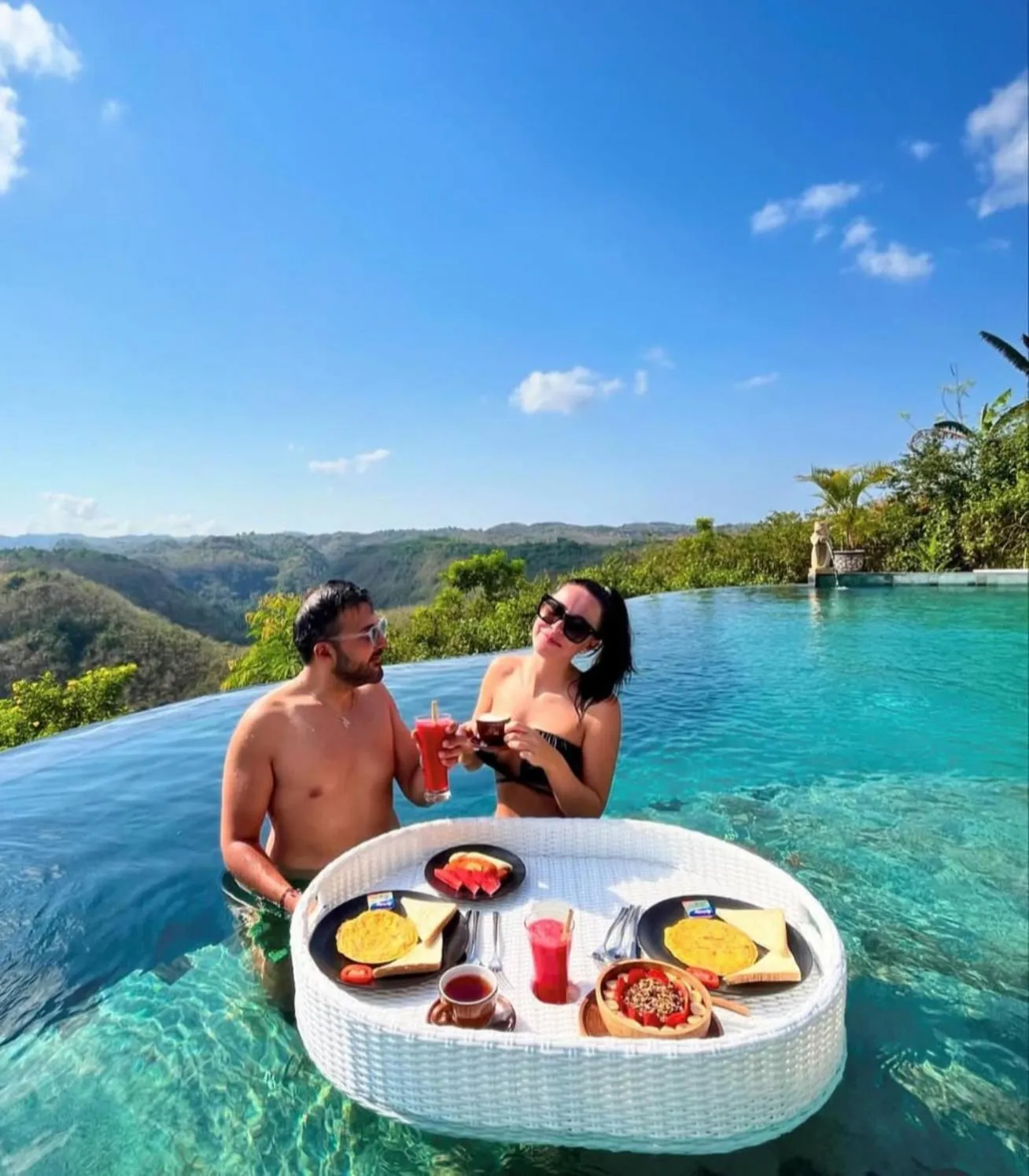 Day in Green Coco Suite by AGATA