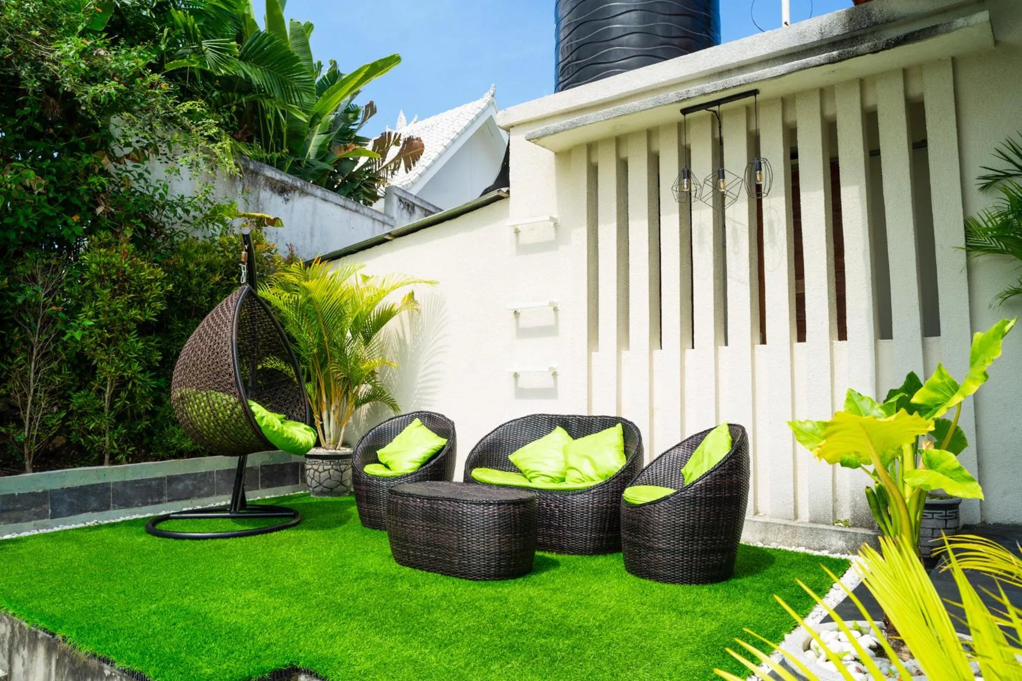 Restaurant/places to eat in Green Coco Suite by AGATA