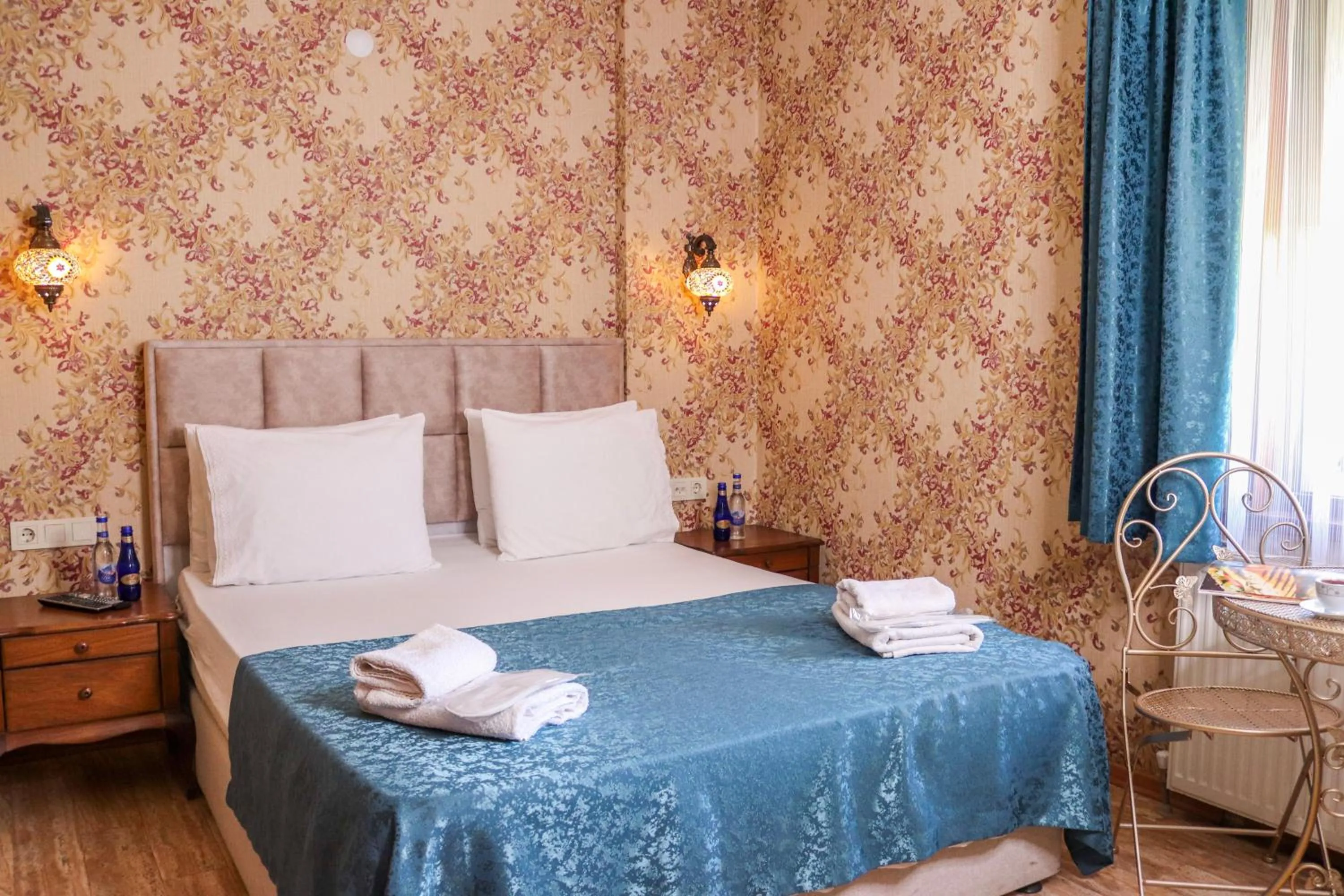 Photo of the whole room, Bed in Doruk Hotel