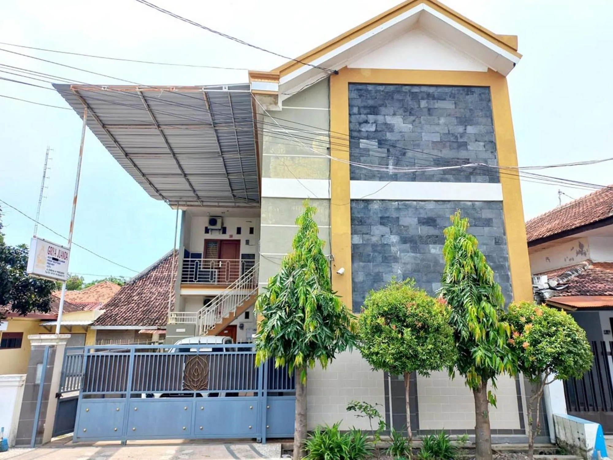 Property building in Griya Juanda Syariah near RS Dharma Husada Probolinggo Mitra RedDoorz