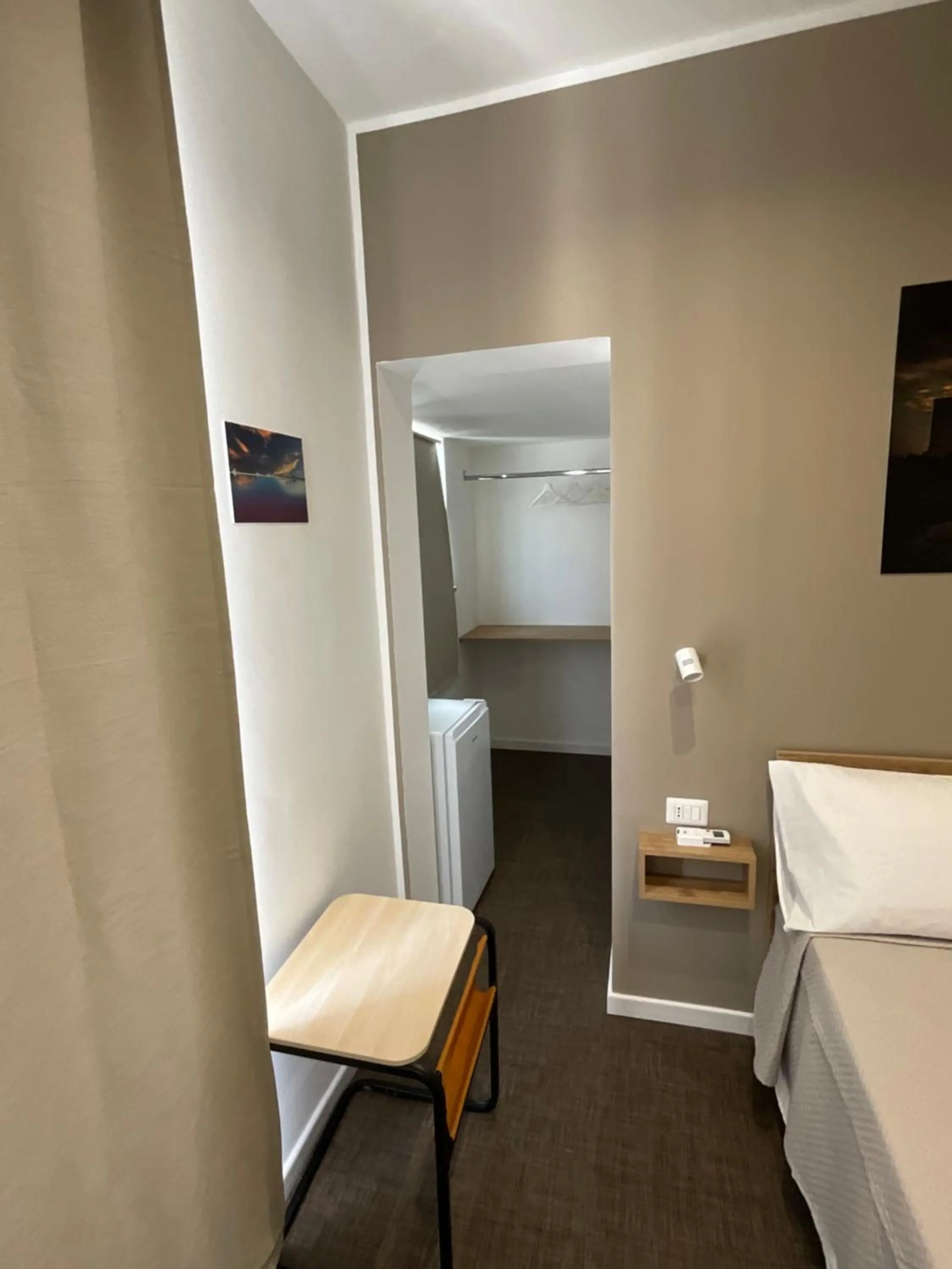 Bed in M&M rooms Margherita di Savoia