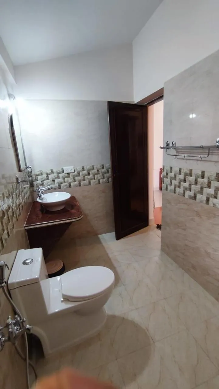 Maior Roma by Jolly Jolly Lester