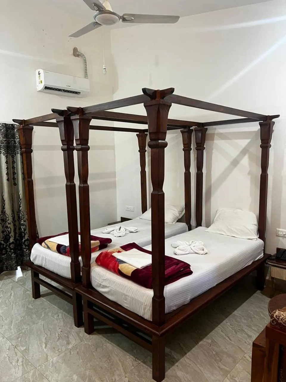 Bed in Maior Roma by Jolly Jolly Lester