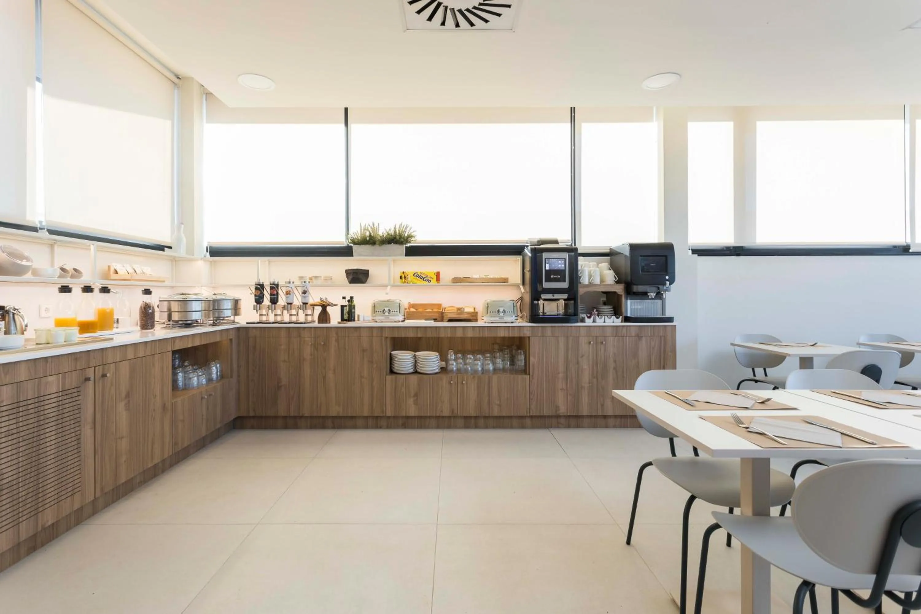 Coffee/tea facilities in Hotel Terrassa Confort