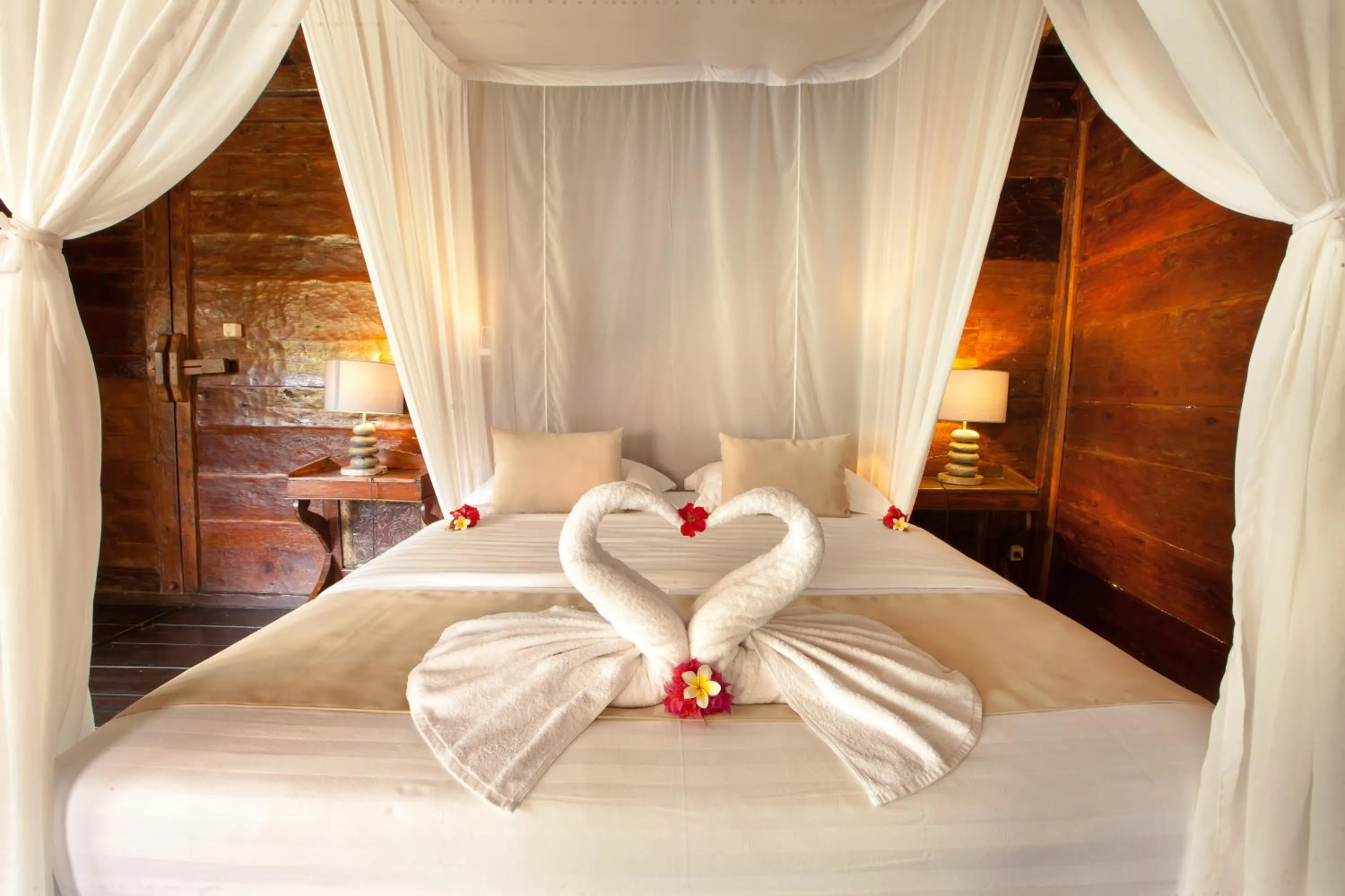 Bedroom, Bed in Blu d'aMare