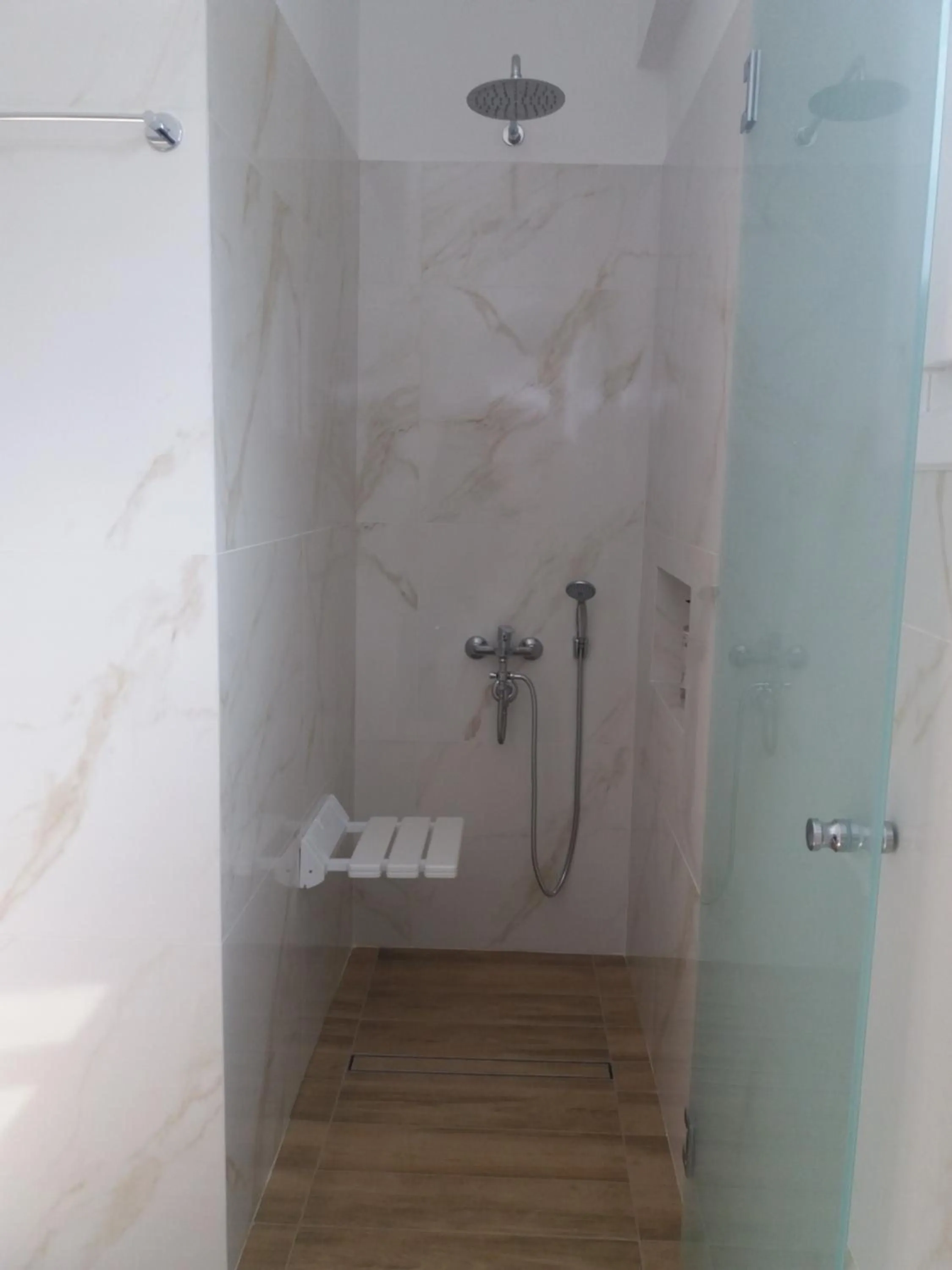 Shower in Stavento Hotel & Resort, new experience