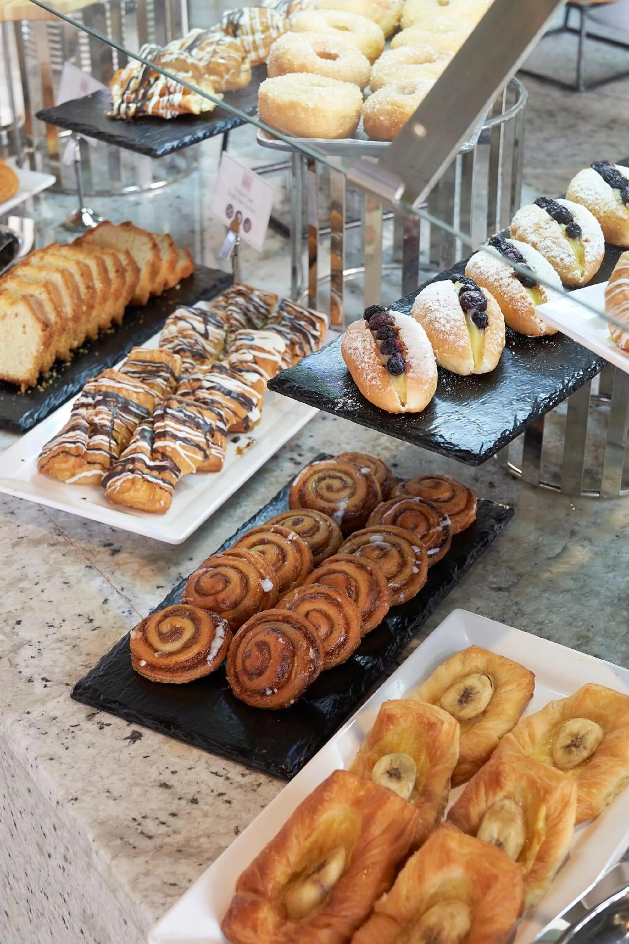 Restaurant/places to eat in True Beach Resort