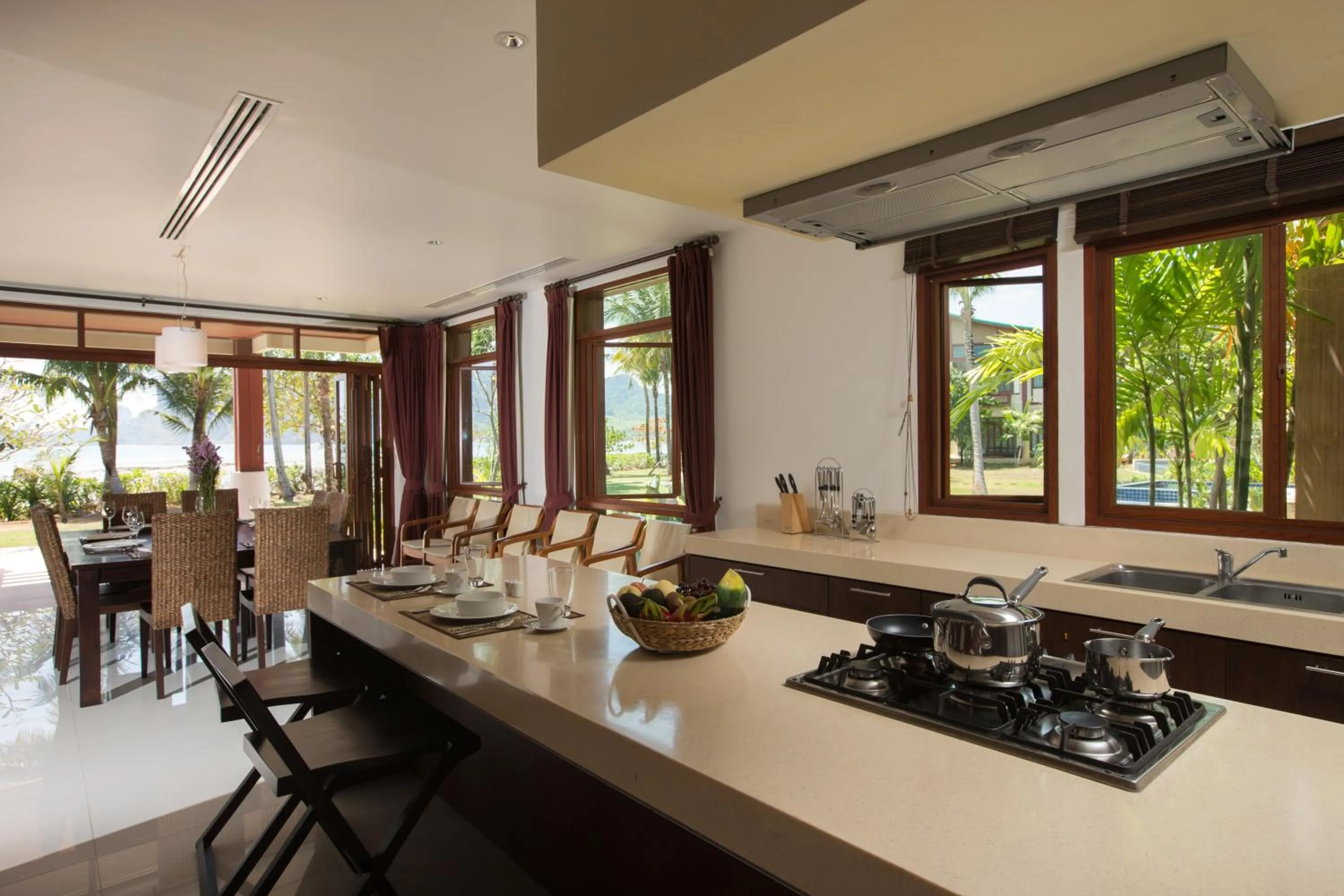 Coffee/tea facilities in Amatapura Beachfront Villa 1, SHA Certified