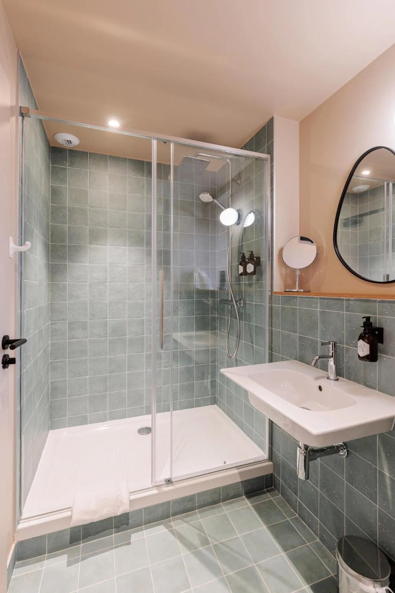 Bathroom in Gogaille - Arago - Accès autonome