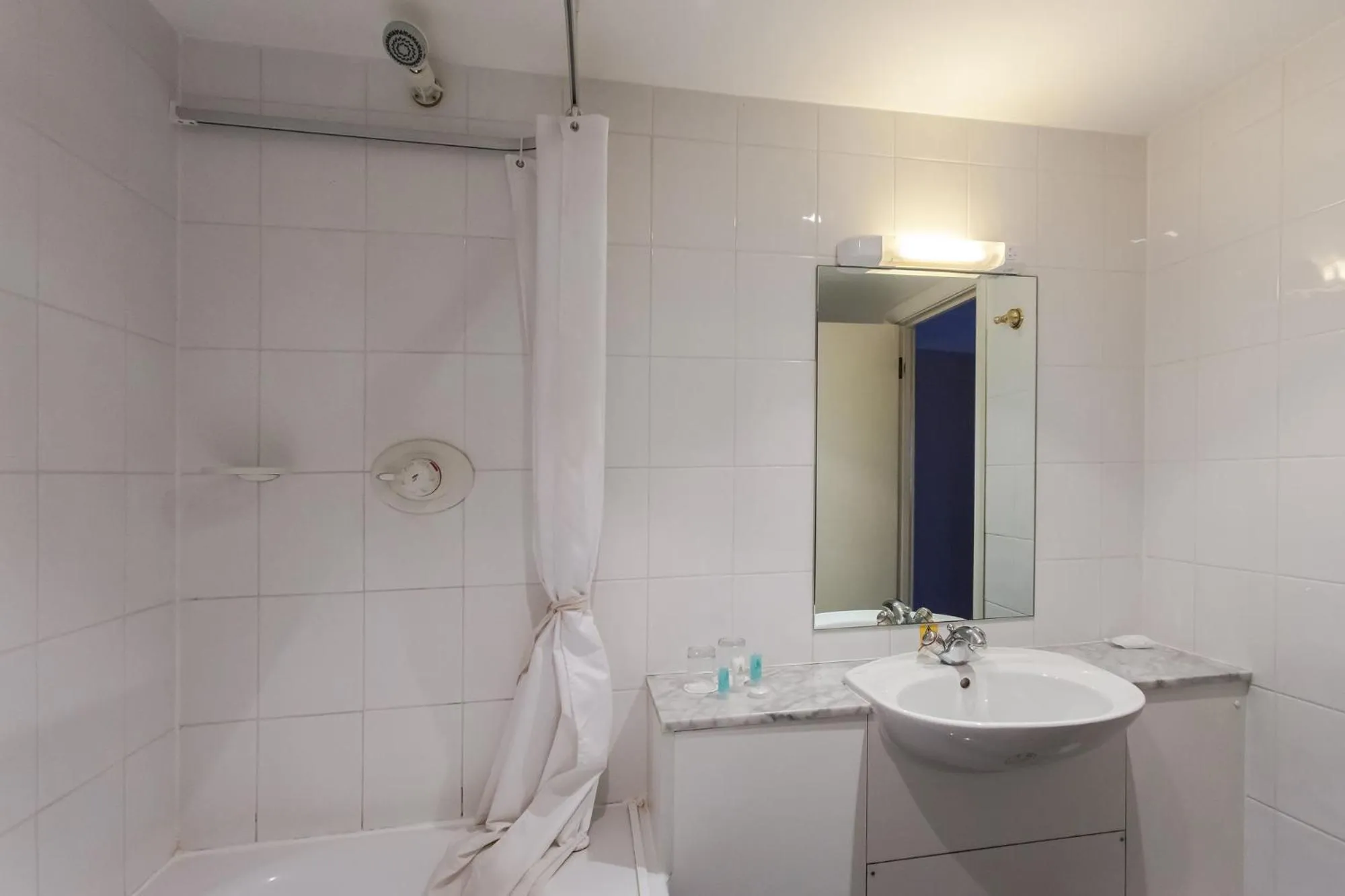 Bathroom in The Roundhouse