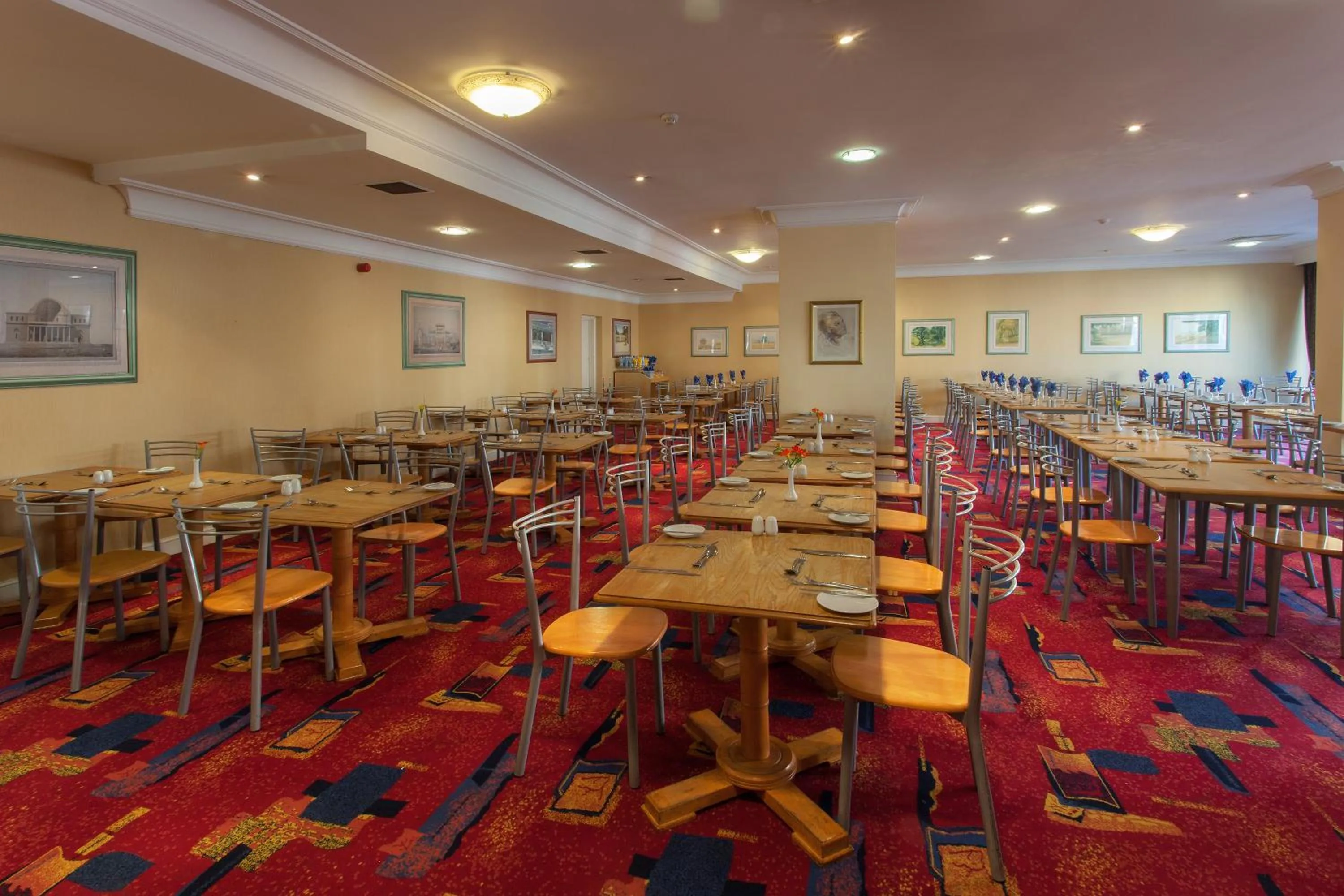 Restaurant/places to eat in The Roundhouse