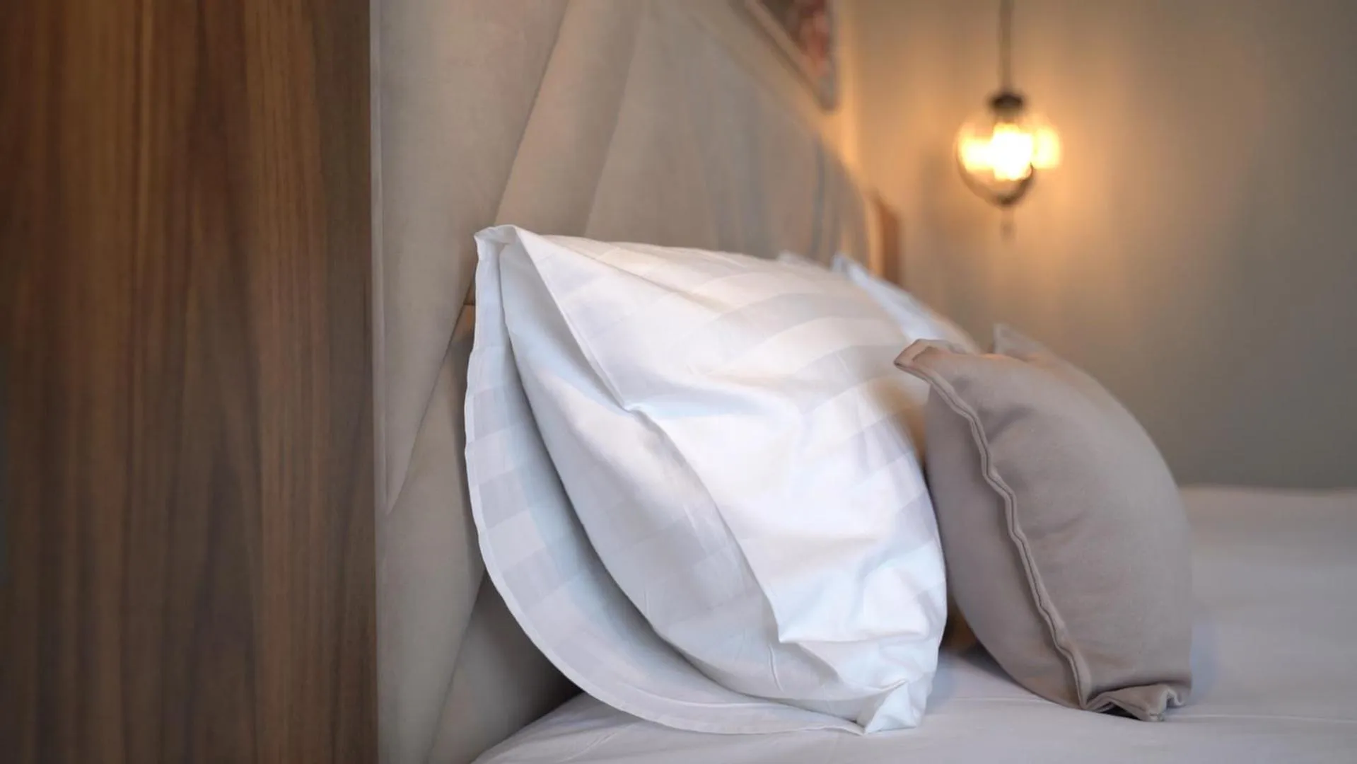 Bedroom in Premium Sunrise