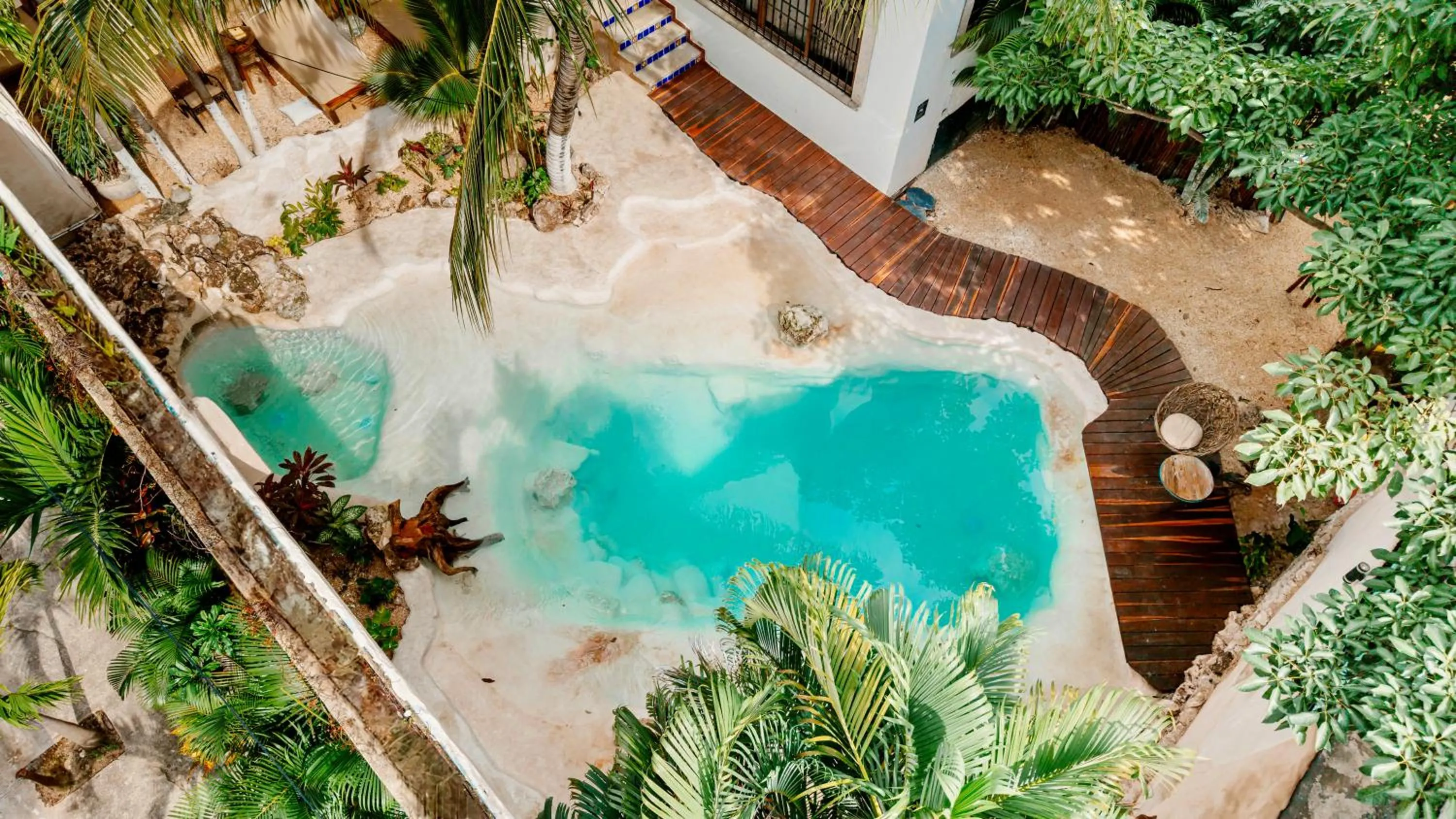 Swimming pool in Enigmatic Hotel Experience