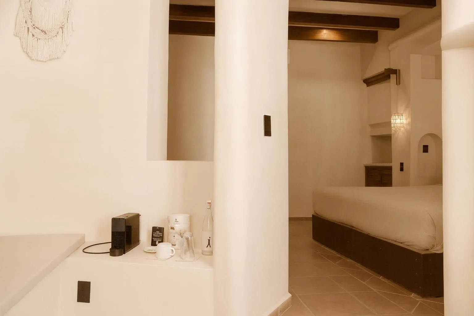 Coffee/tea facilities in Enigmatic Hotel Experience