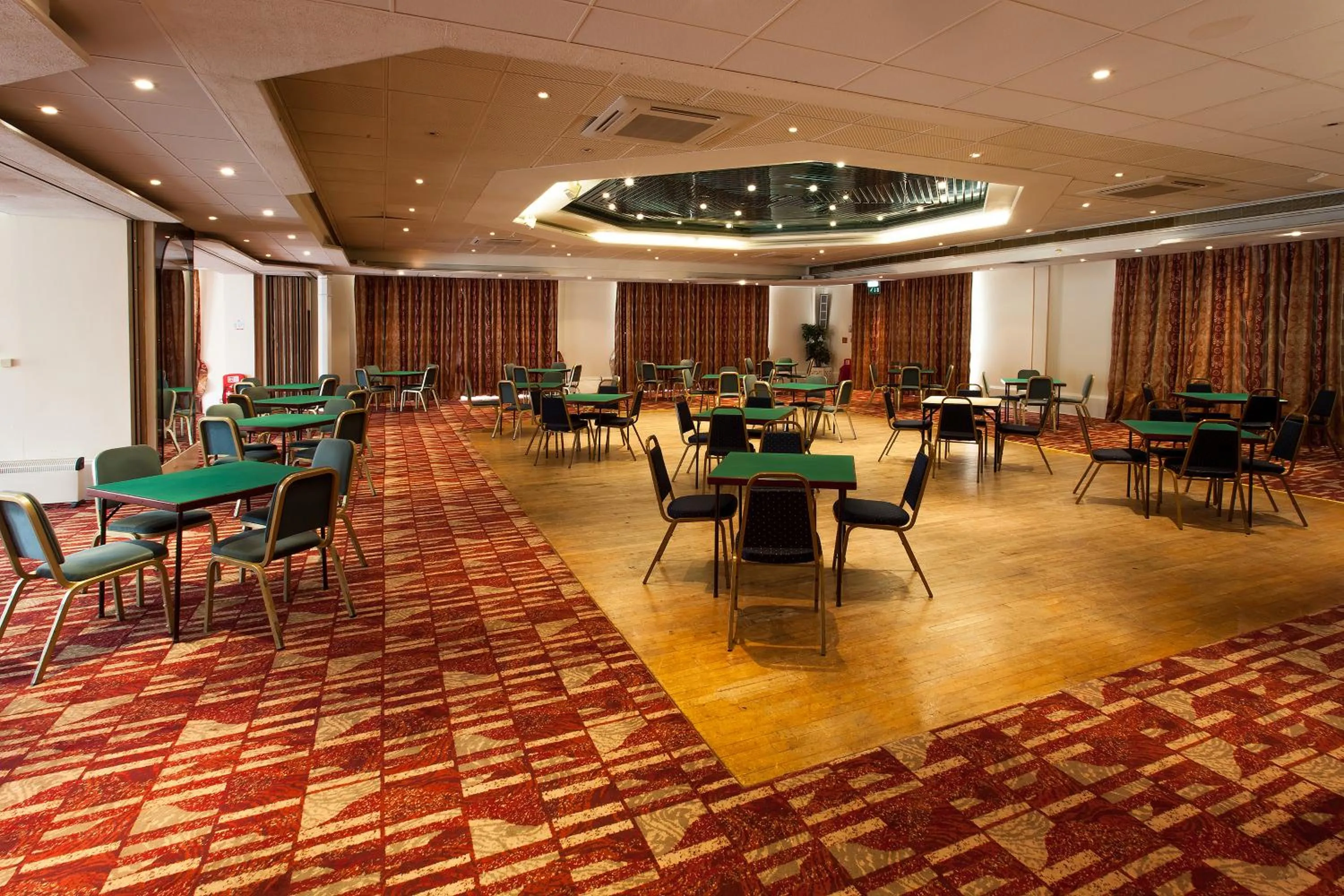 Business facilities in Heathlands Hotel