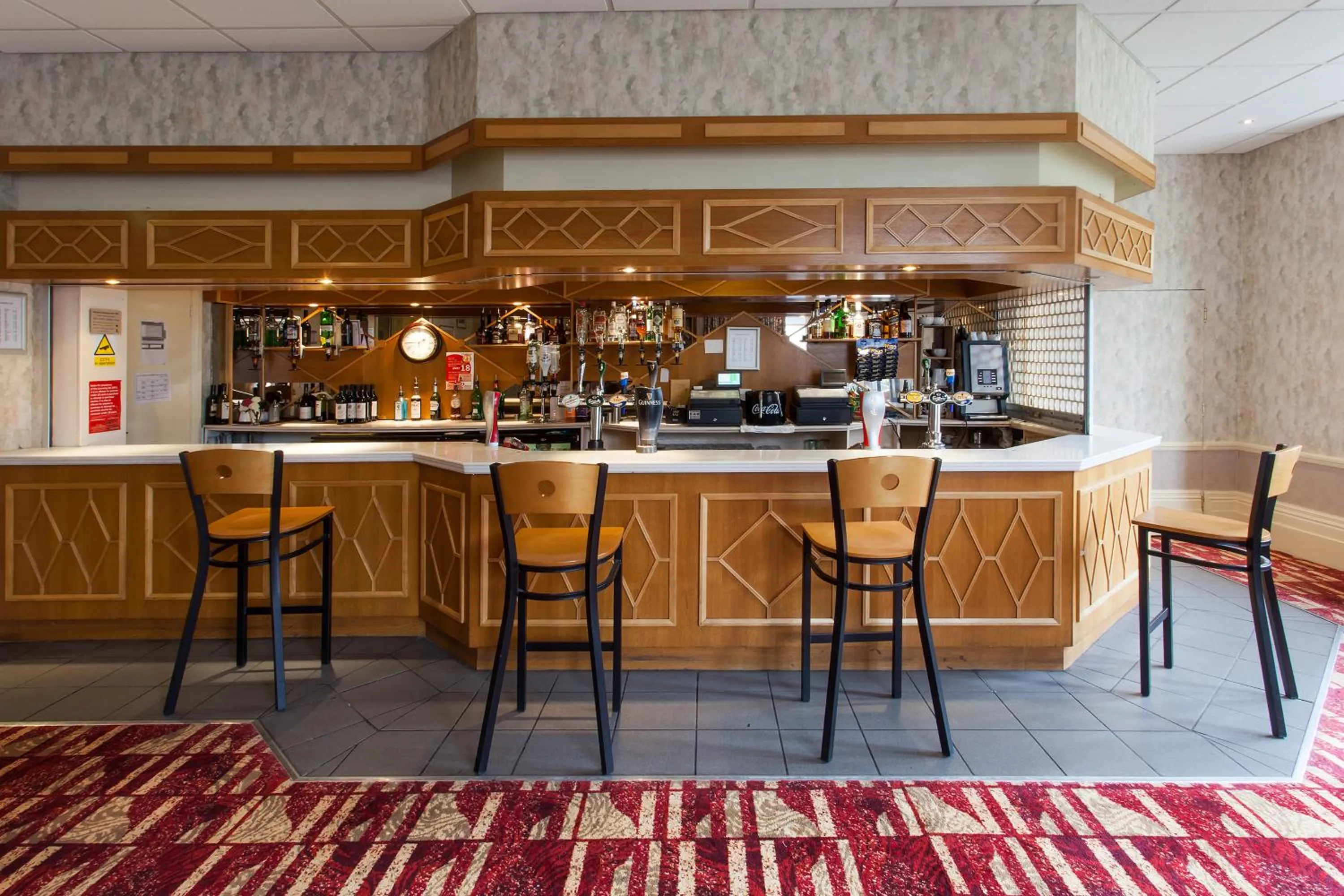 Lounge or bar in Heathlands Hotel