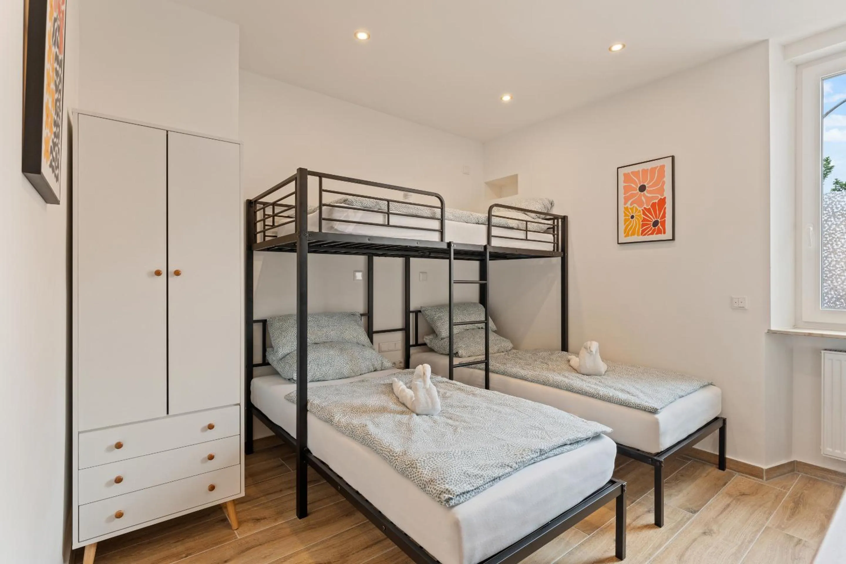 Bedroom, Bed in Family and Friends Hassloch