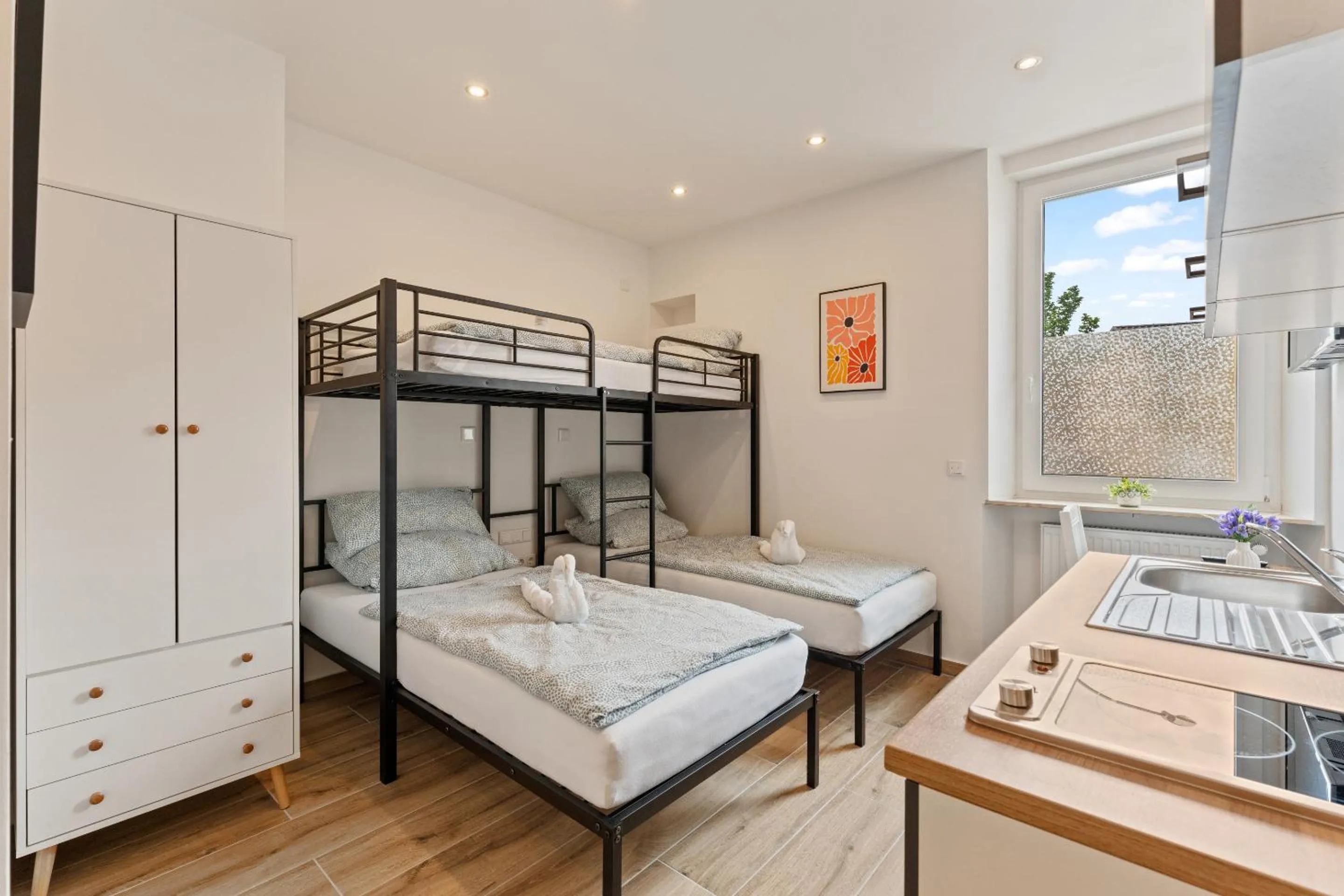 Bedroom, Bed in Family and Friends Hassloch