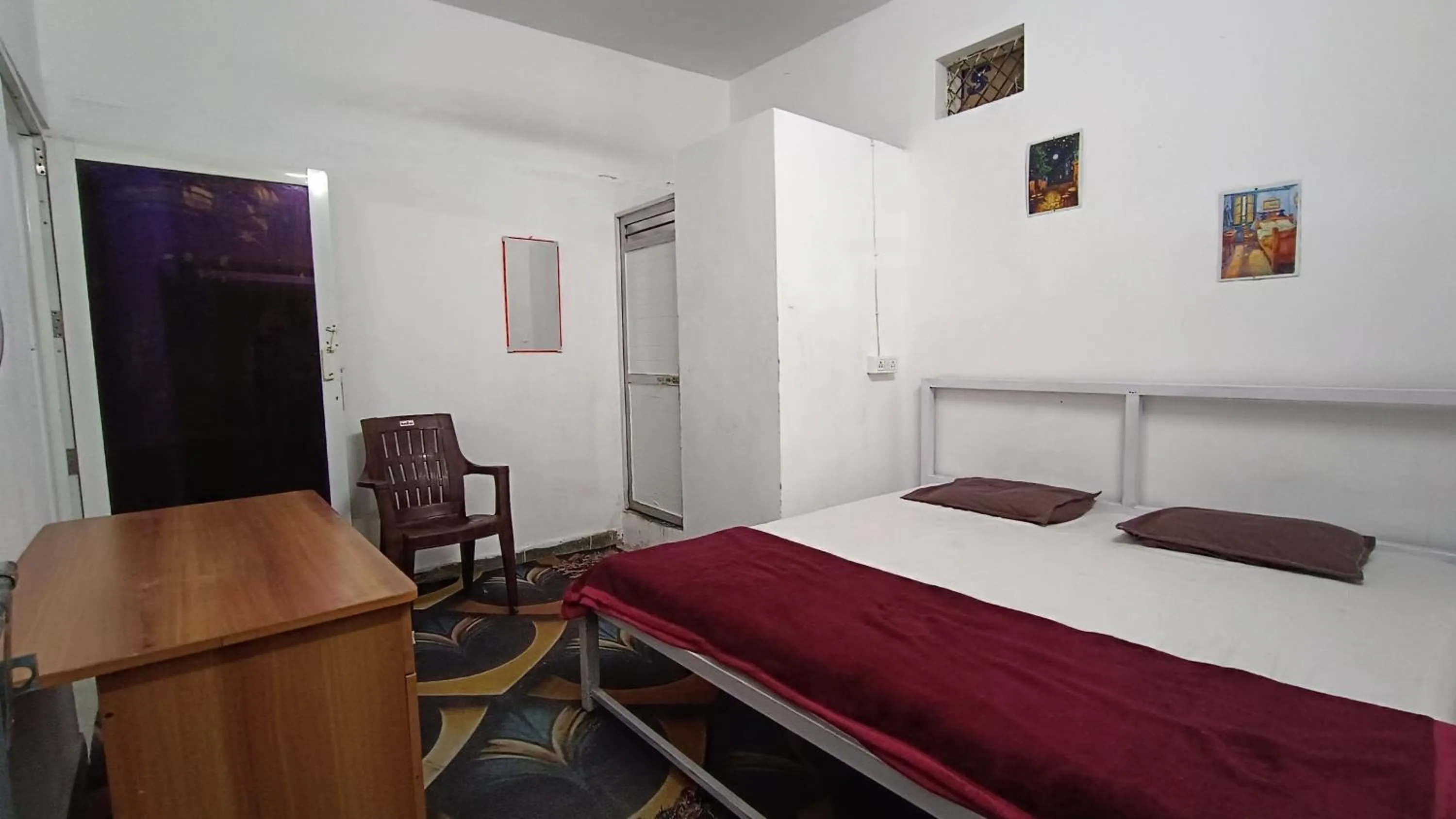 Bed in SHREE RAM KUTI