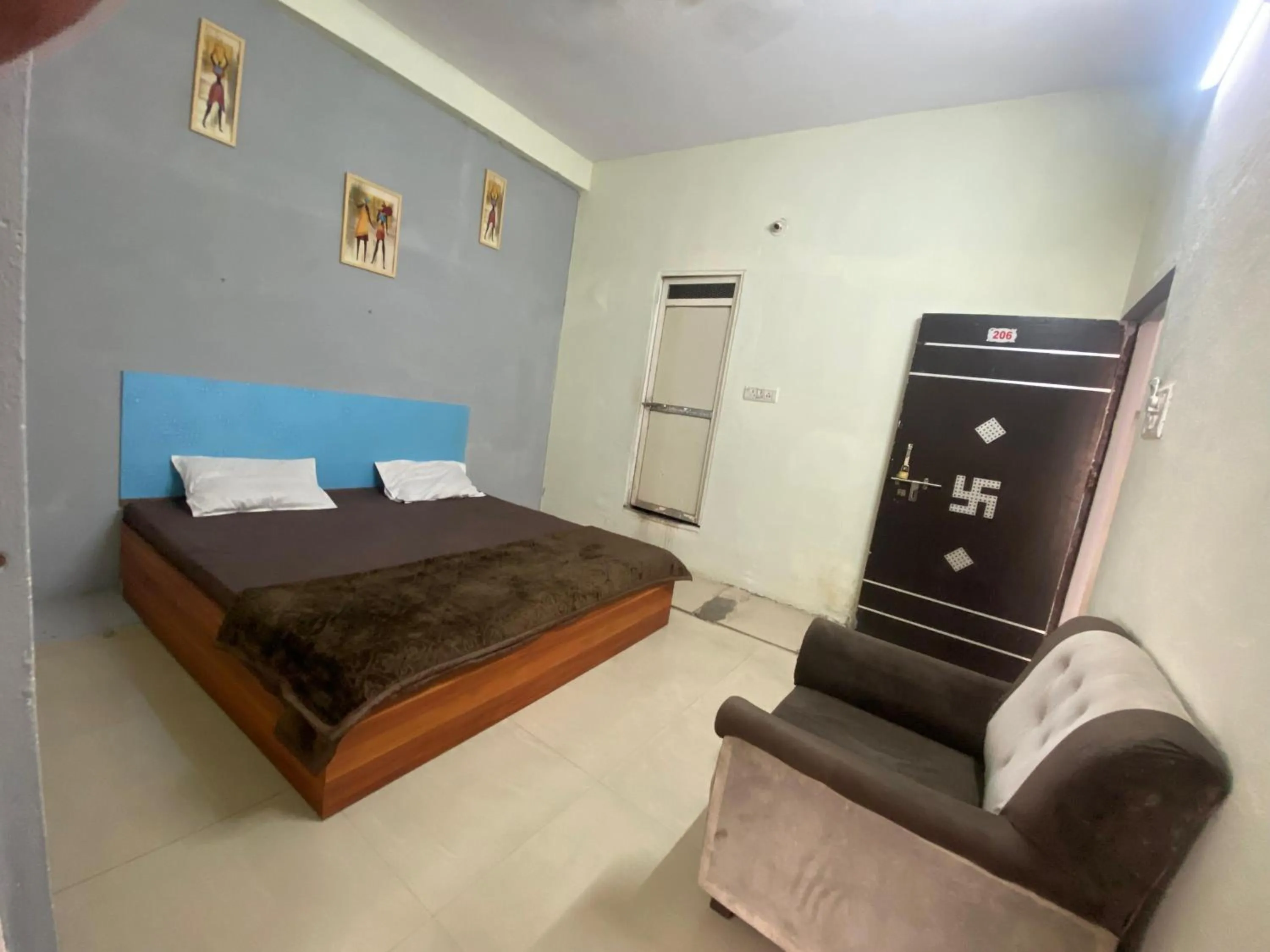 Bed in SHREE RAM KUTI