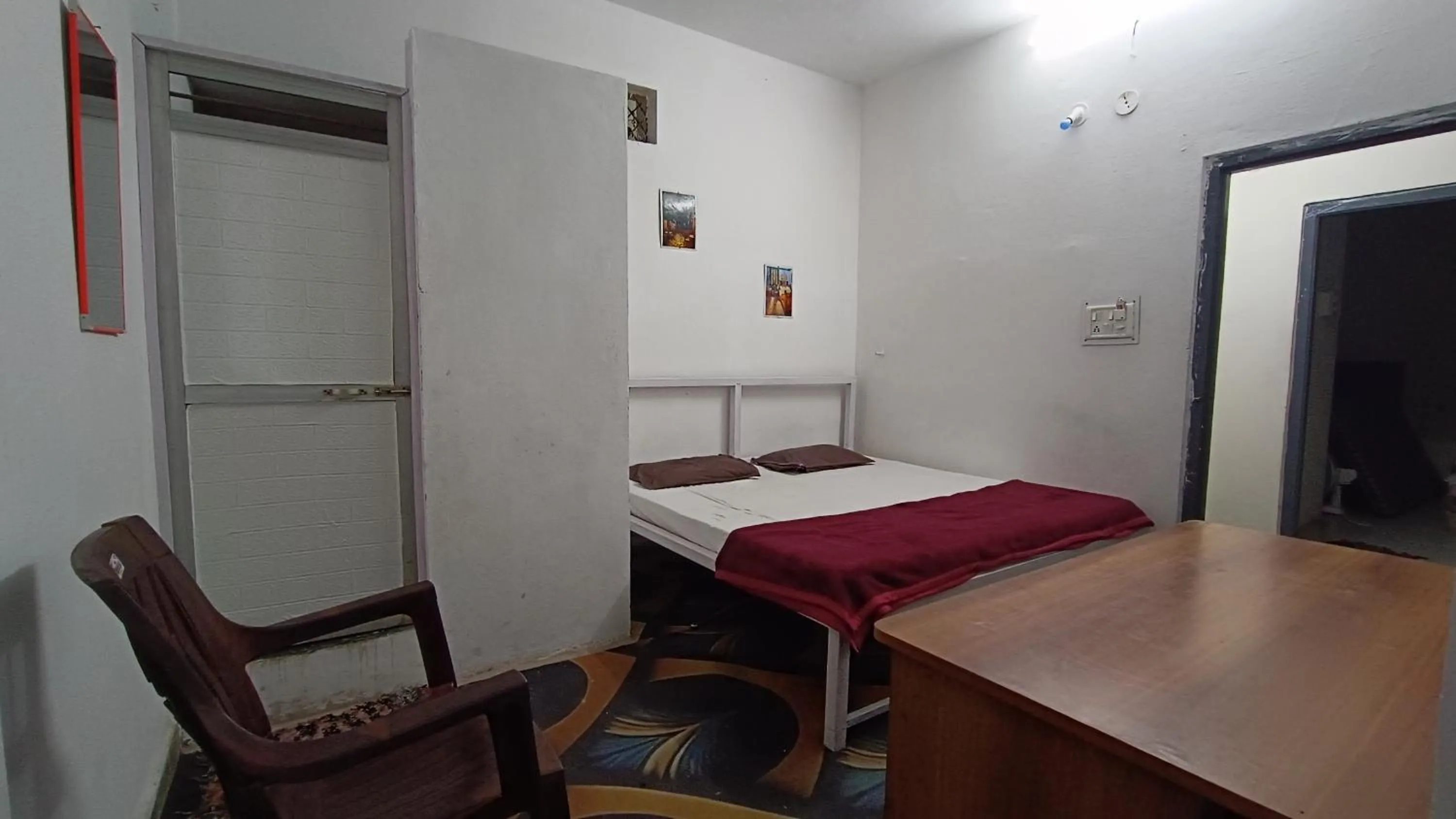 Bed in SHREE RAM KUTI